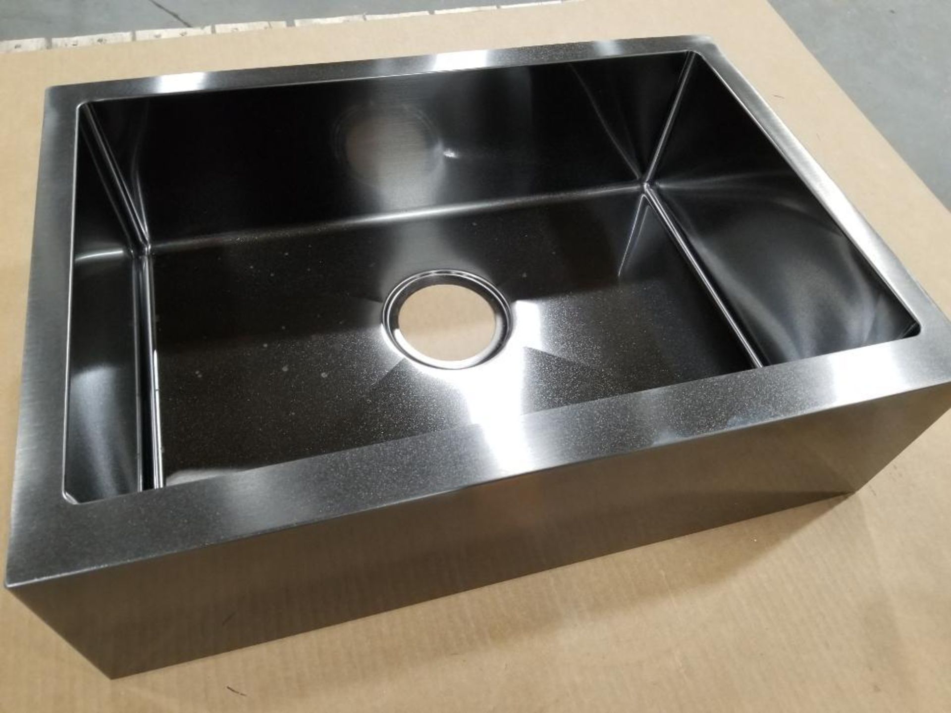 Qty 4 - Single basin kitchen sink. - Image 2 of 6