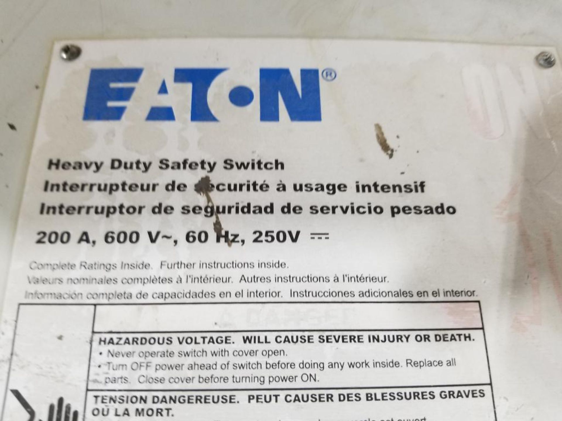 200 amp Eaton safety disconnect switch. - Image 3 of 7
