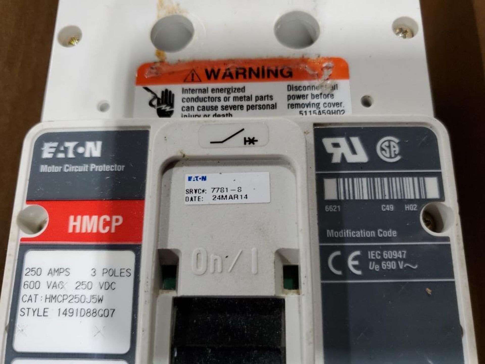 250amp Eaton molded case circuit breaker. Catalog HMCP250J5W. - Image 6 of 8