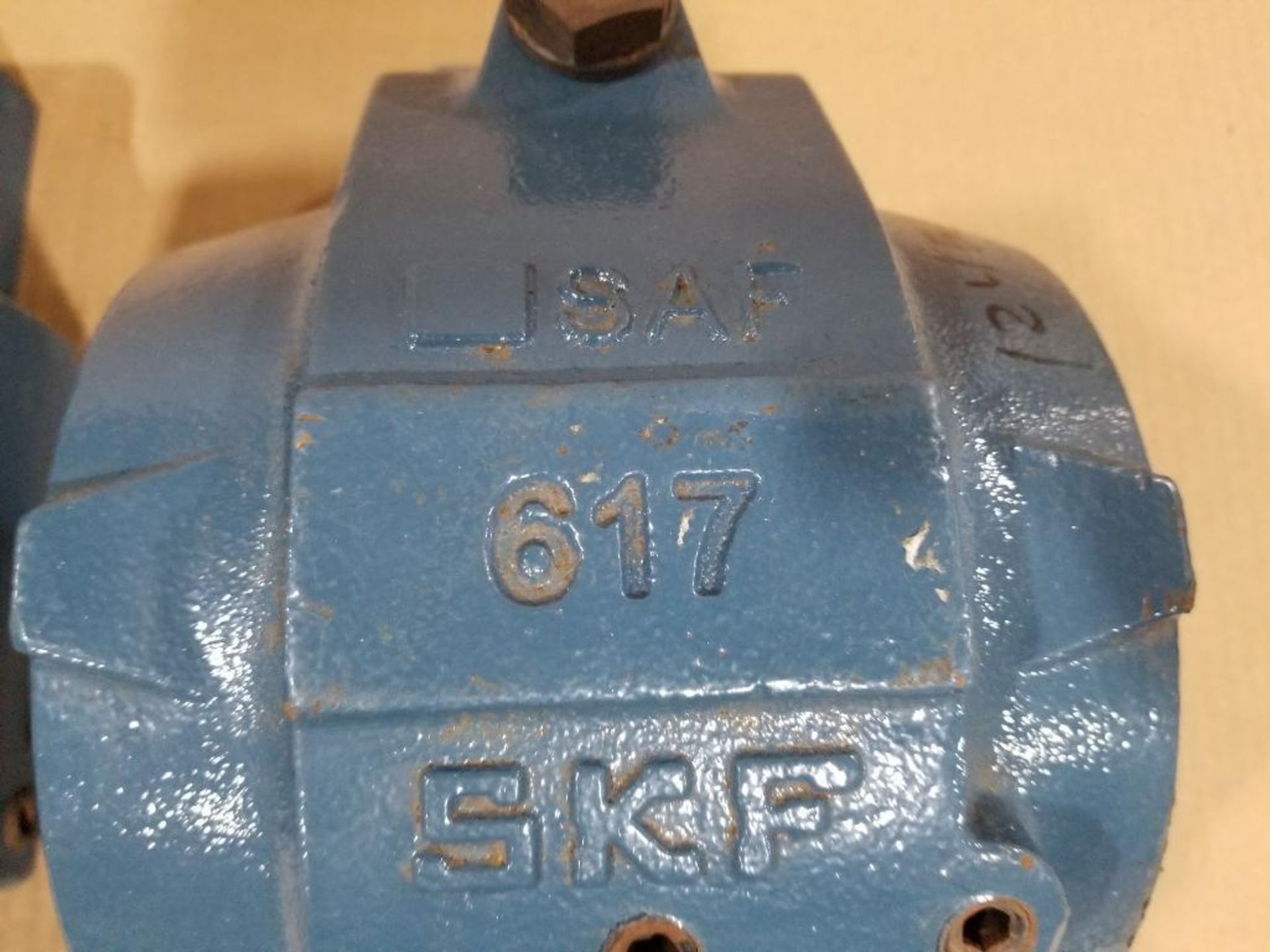 Qty 2 - SKF pillow block housing. Model SAF617. - Image 2 of 8