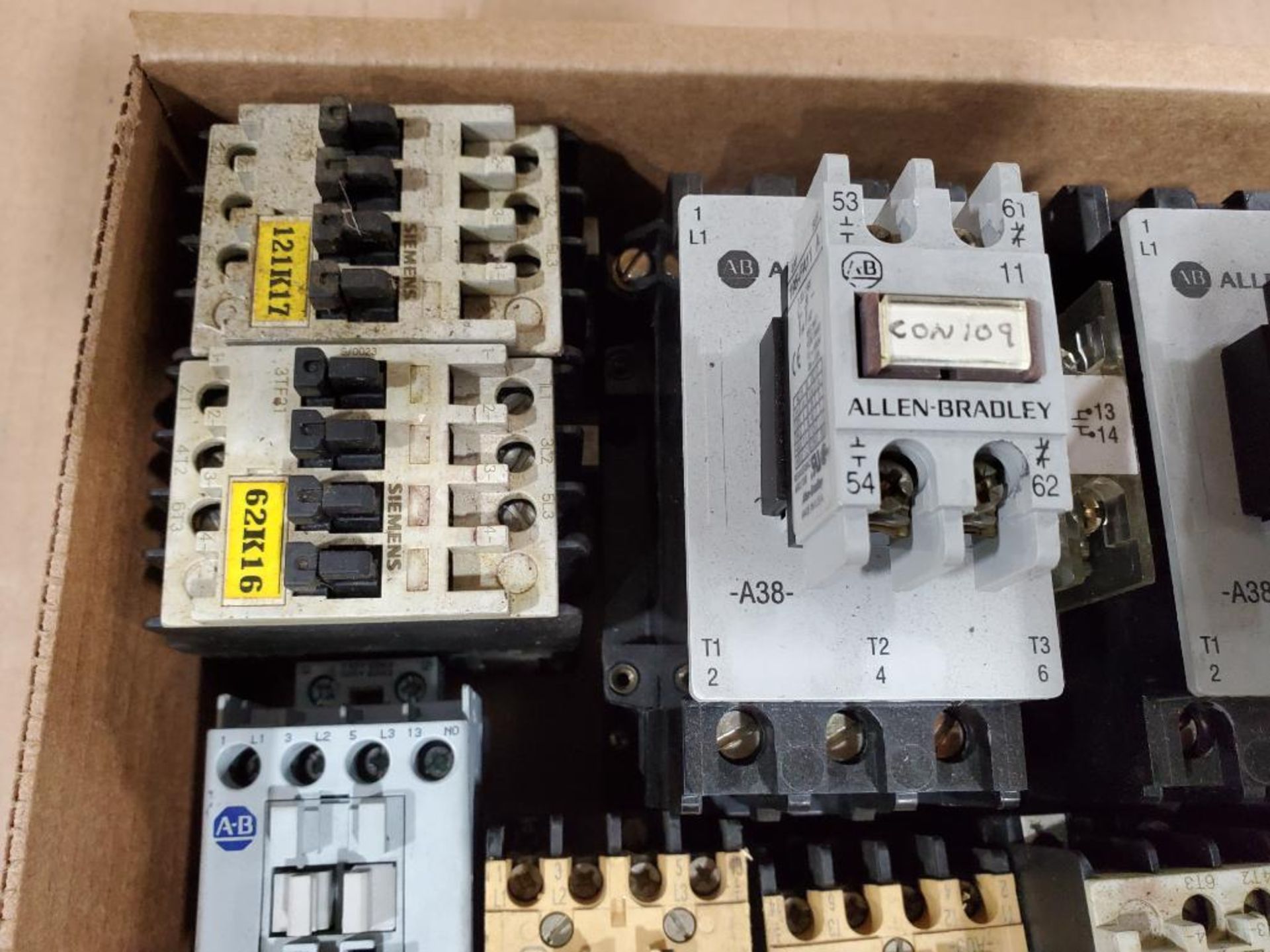 Allen Bradley contactors. - Image 2 of 8