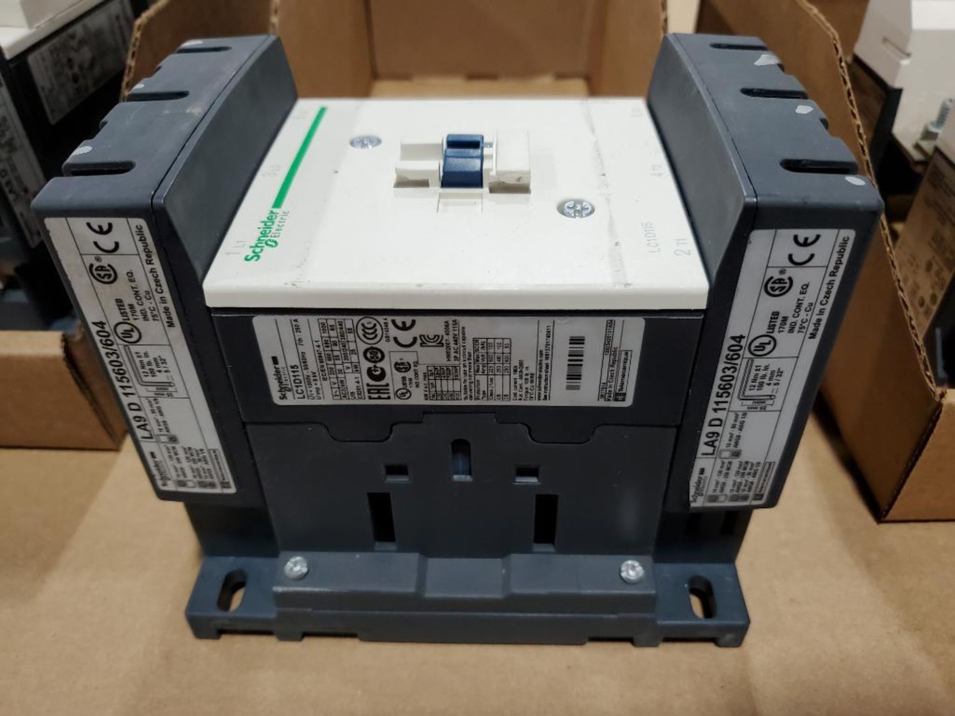 Schneider Electric contactor. Part number LC1D115. - Image 4 of 7