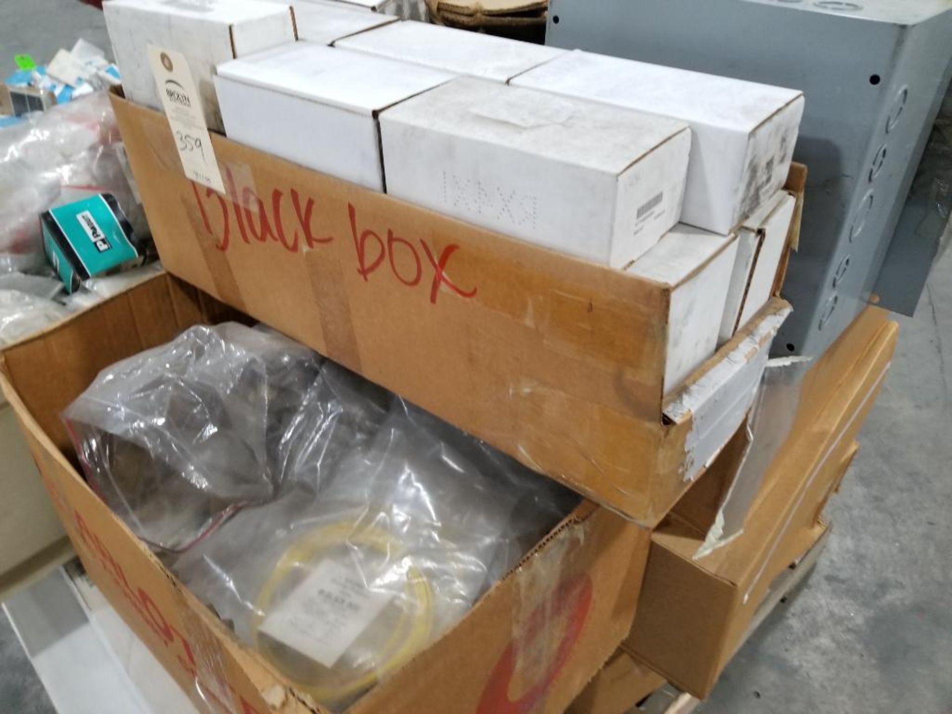 Pallet of assorted electrical and/or repair parts. - Image 17 of 18