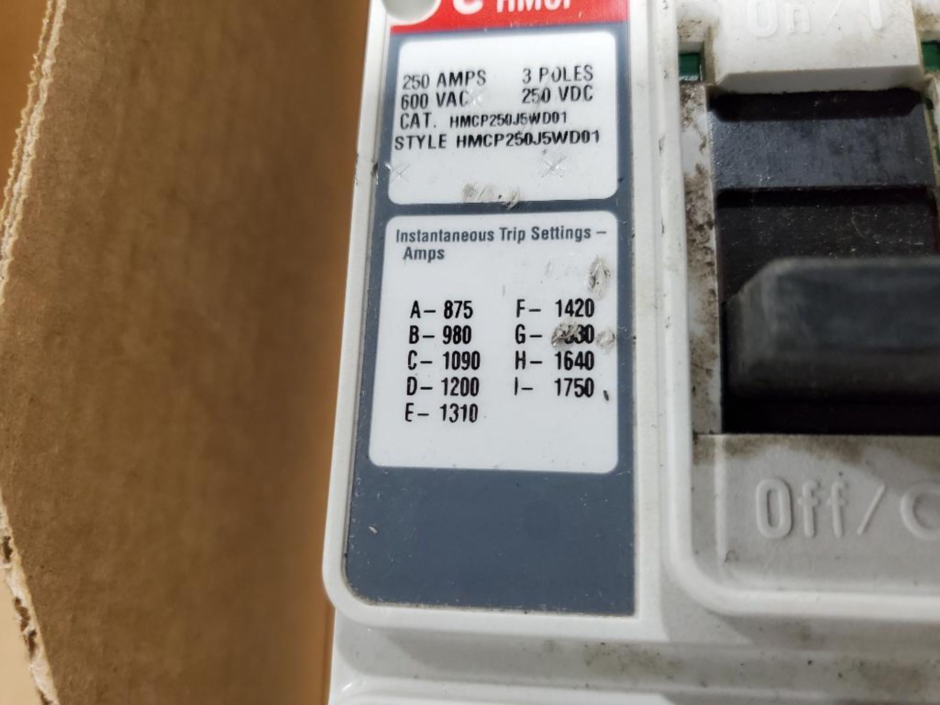 250amp Eaton molded case circuit breaker. Catalog HMCP250J5WD01. - Image 5 of 8