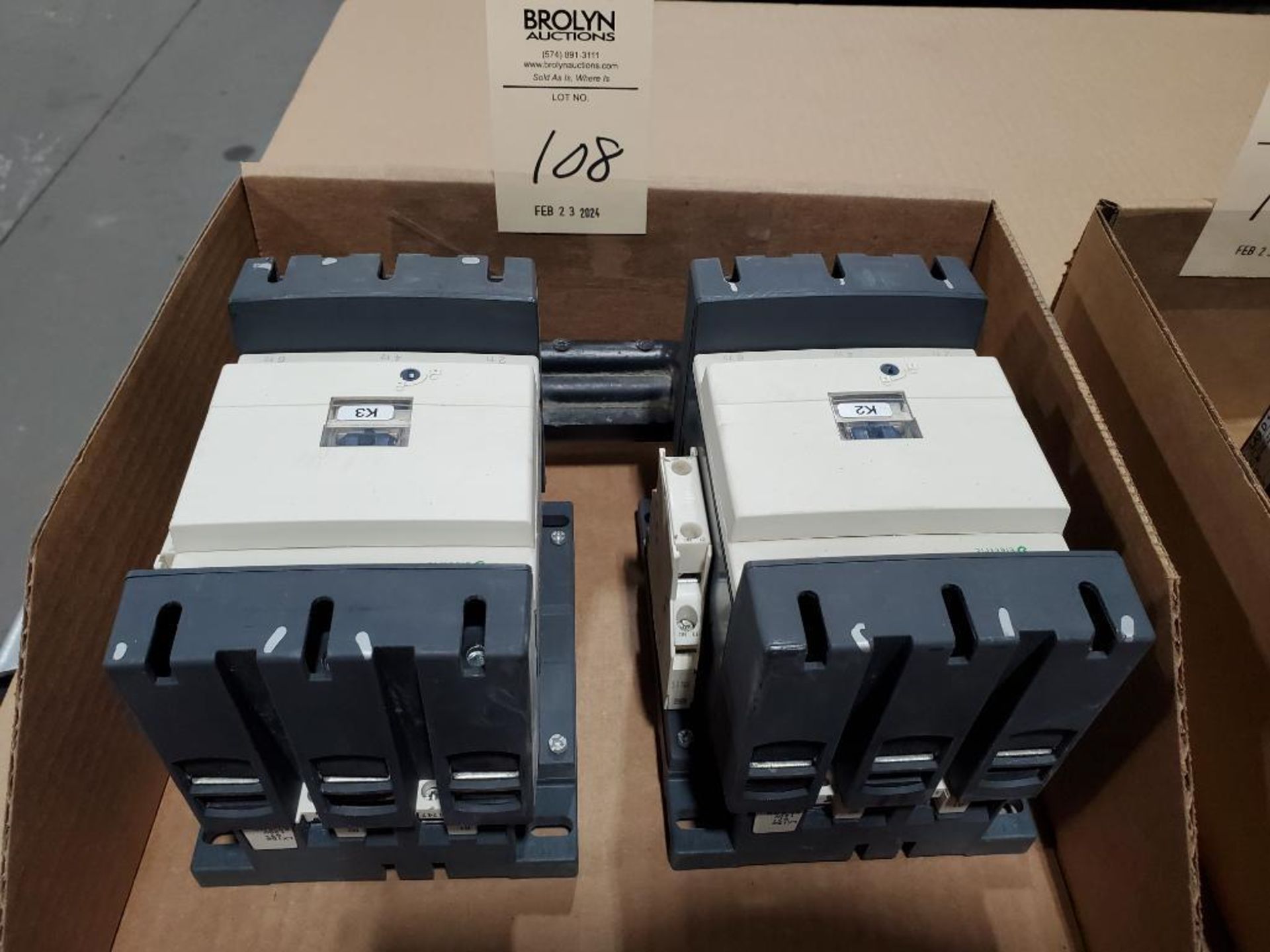 Qty 2 - Schneider Electric contactor. Part number LC1D115.