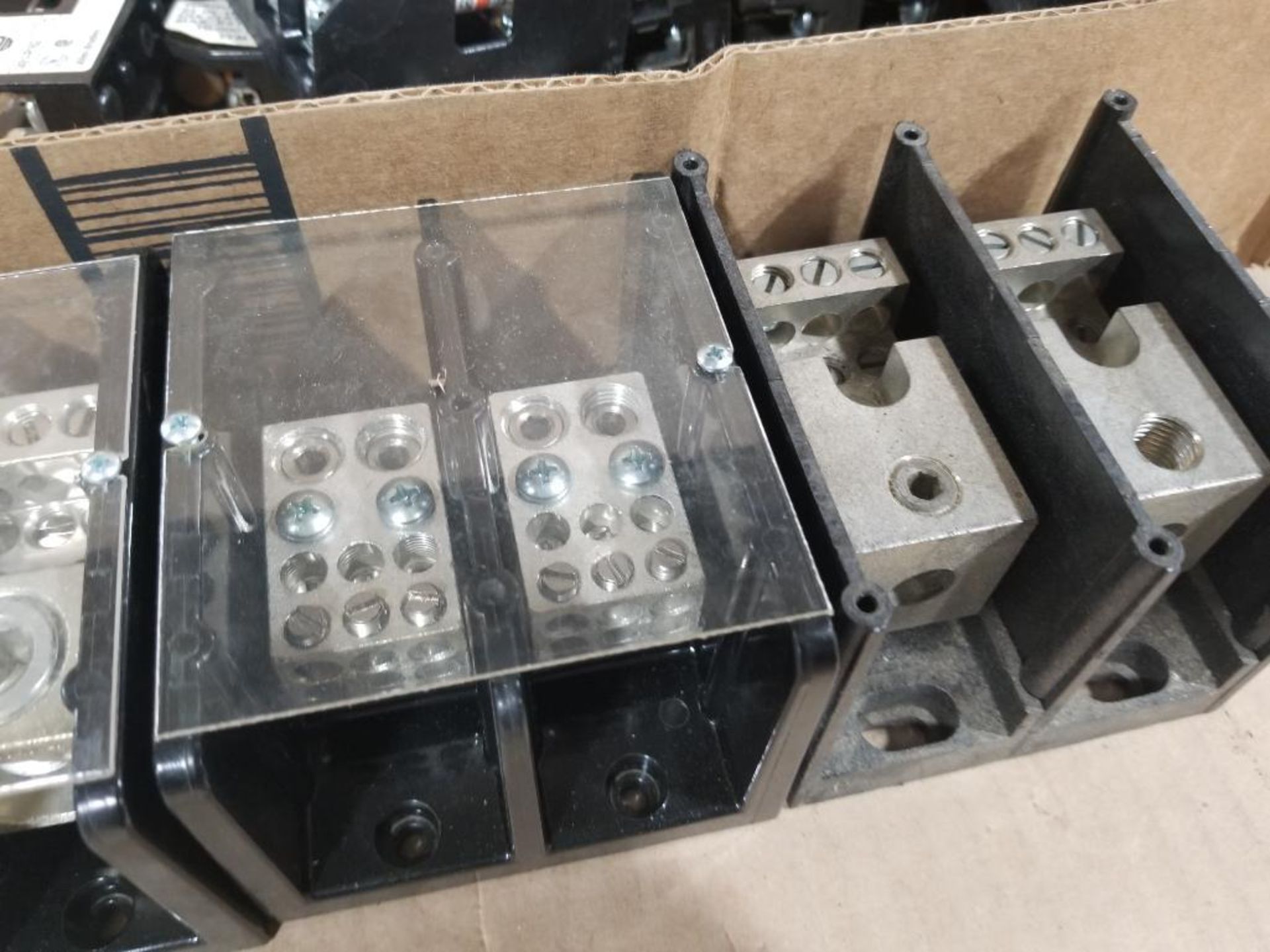 Assorted fuse holders and wire distribution lugs. - Image 3 of 8