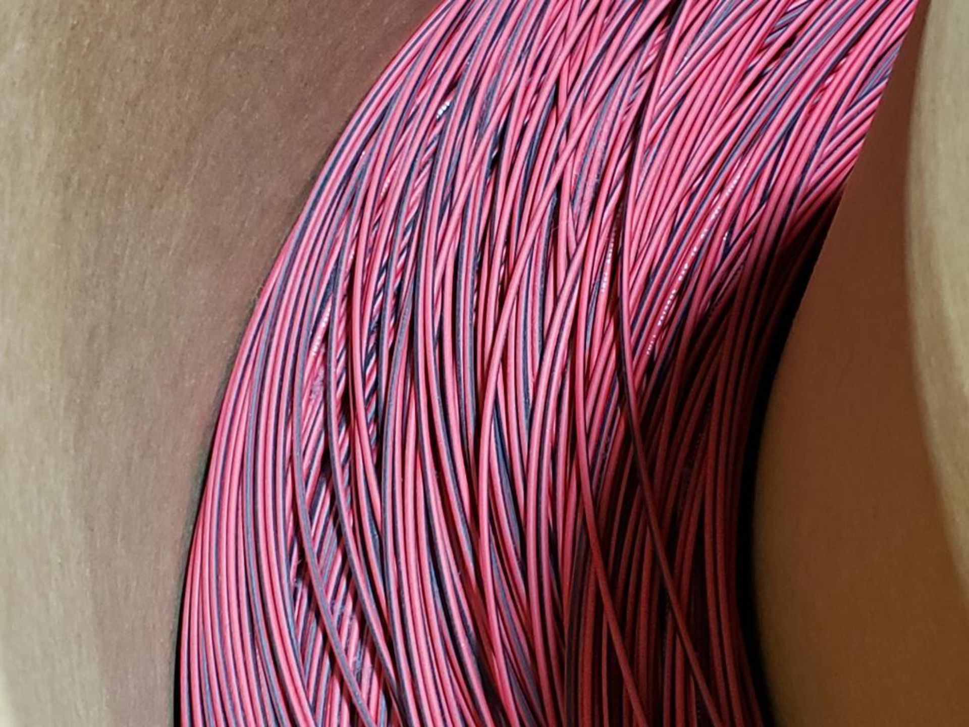 16 awg red / black print copper wire. Gross barrel weight, 235lbs. Partial barrel. - Image 2 of 5