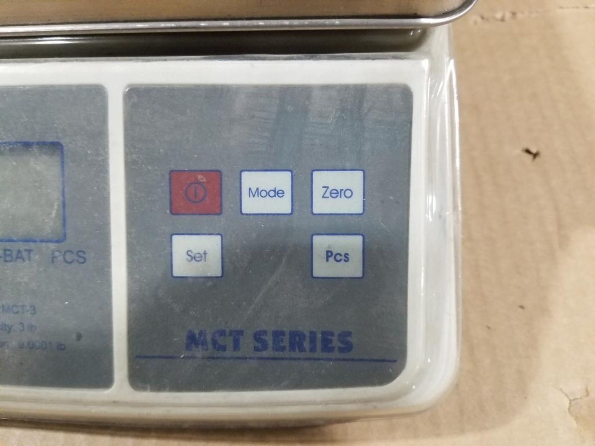 Tree MCT counting scale. 3lb capacity. .0001 resolution. - Image 4 of 6