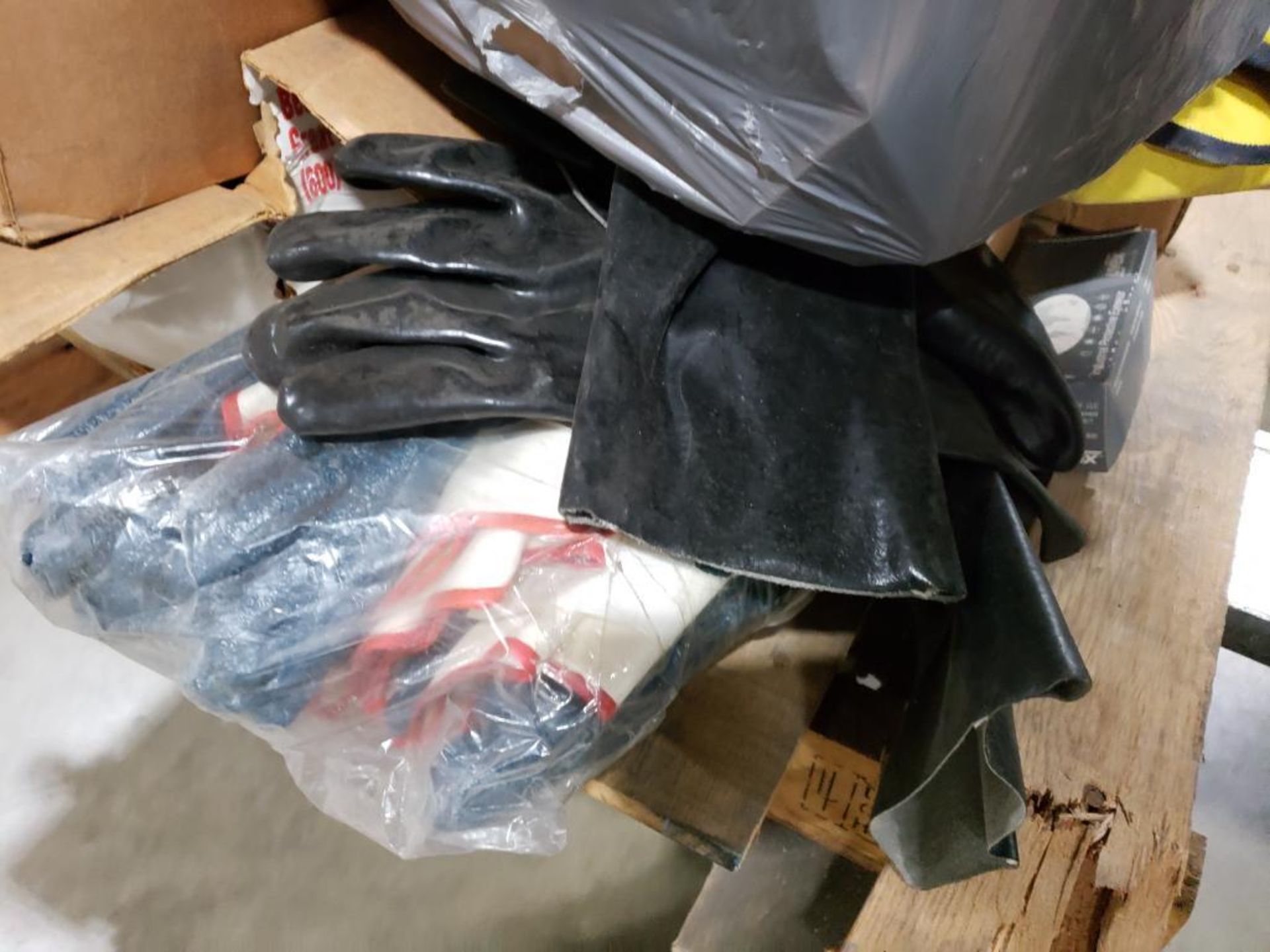 Pallet of assorted tarps, safety goggles, and other parts. - Image 12 of 23