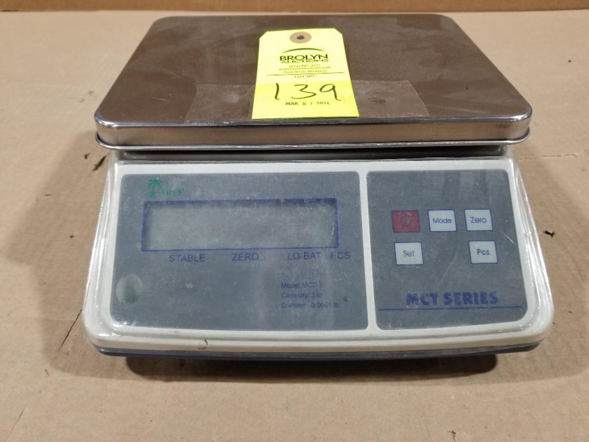 Tree MCT counting scale. 3lb capacity. .0001 resolution. - Image 2 of 6