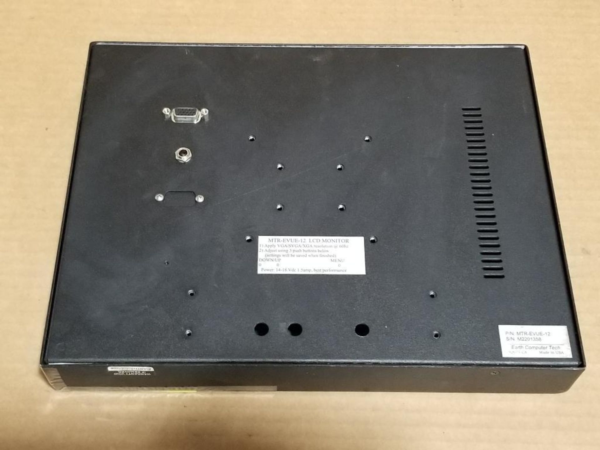 Earth LCD industrial monitor. Part number MTR-EVUE-12. - Image 2 of 6