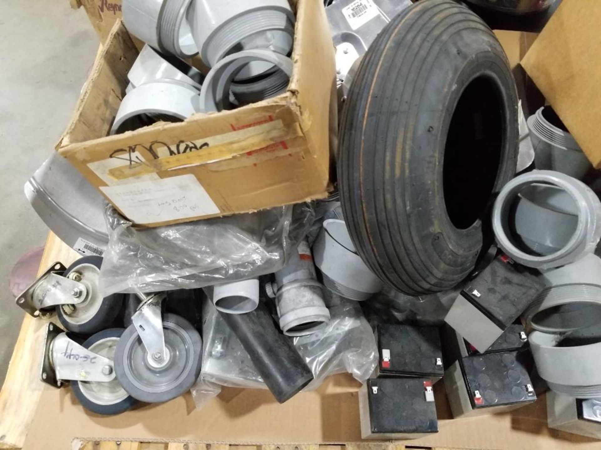 Pallet of assorted parts and hardware. - Image 7 of 19
