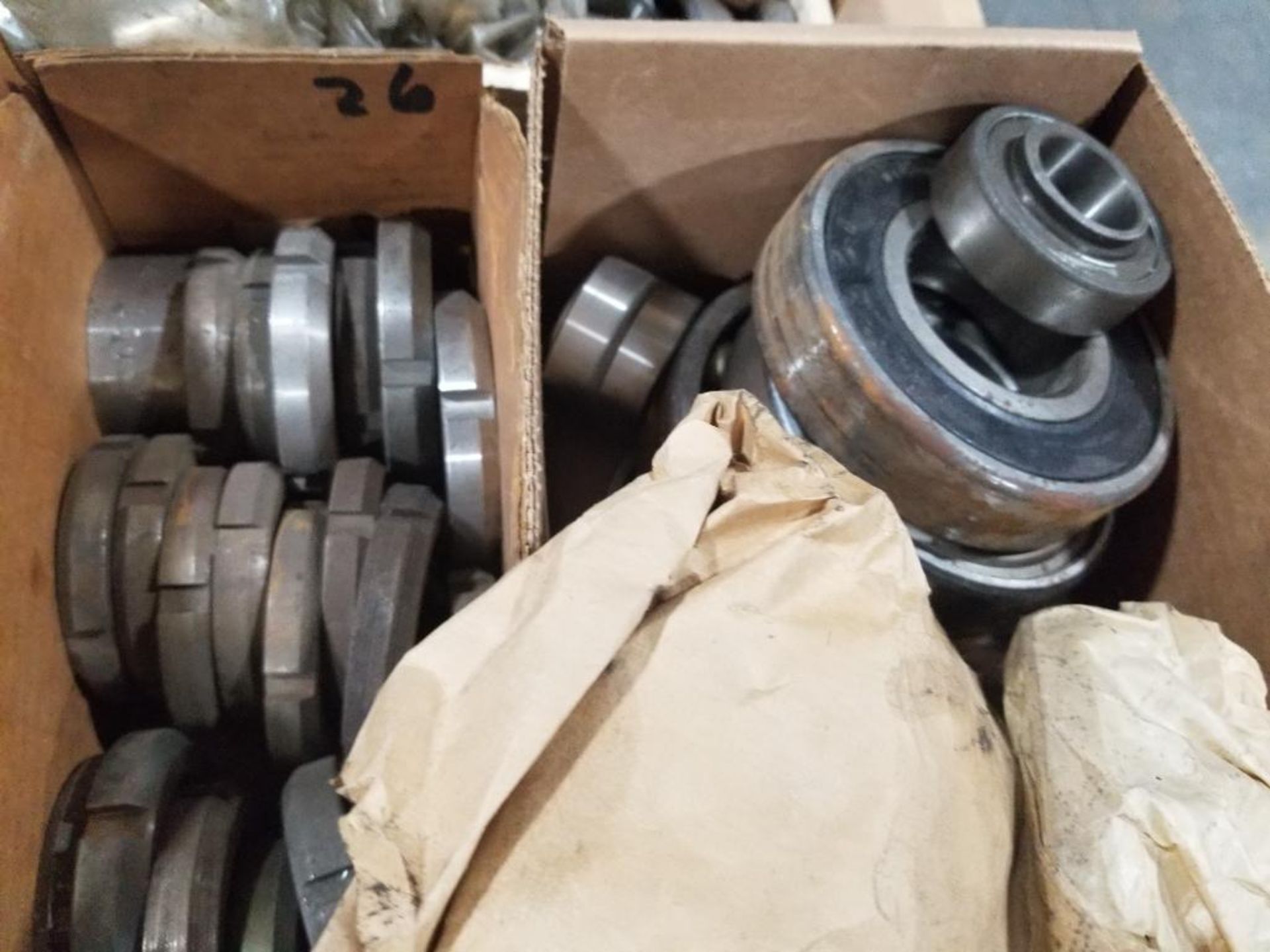 Large assortment of bearings. - Image 14 of 18