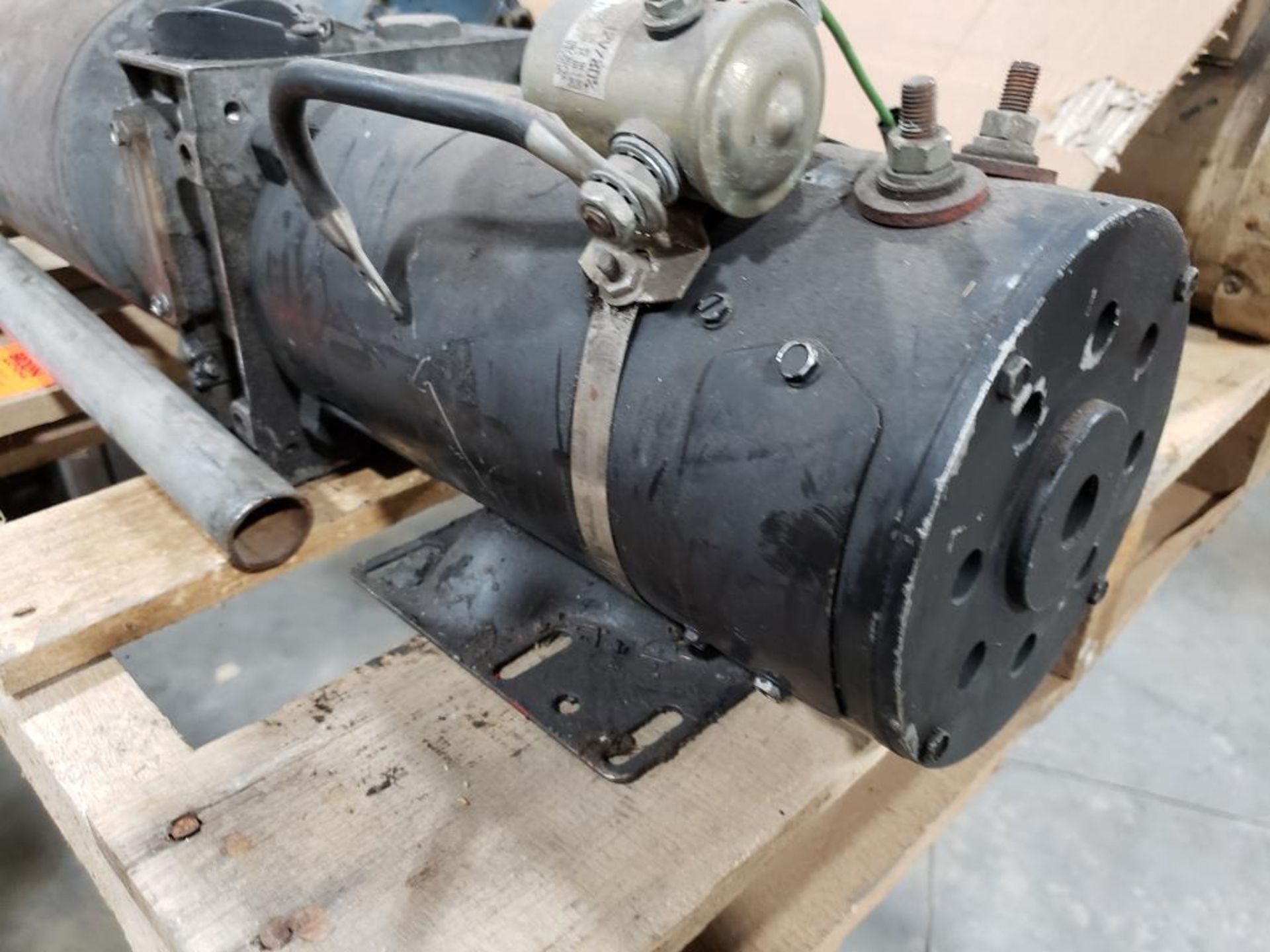 Assorted motor and pumps. - Image 6 of 14