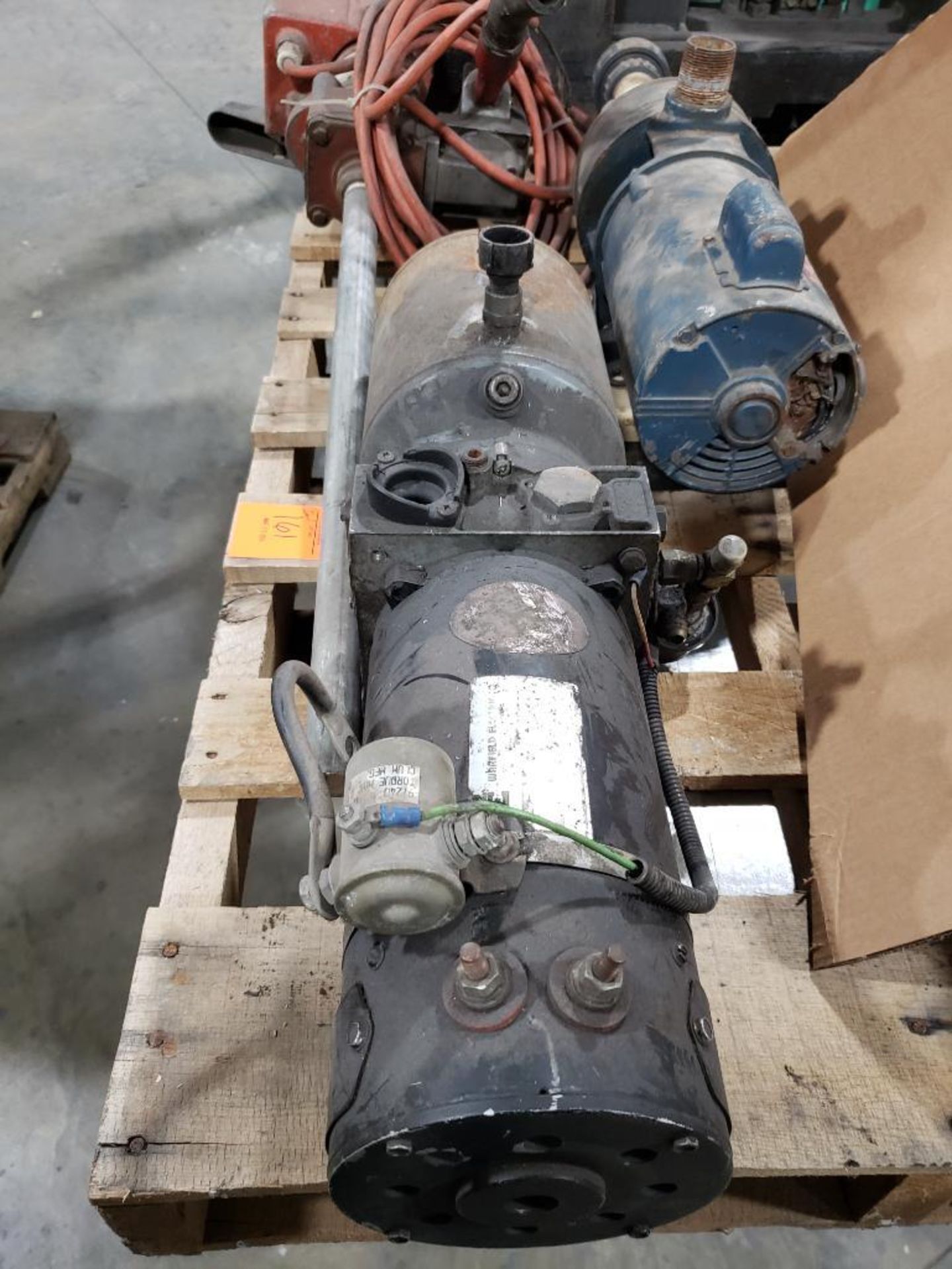 Assorted motor and pumps. - Image 14 of 14