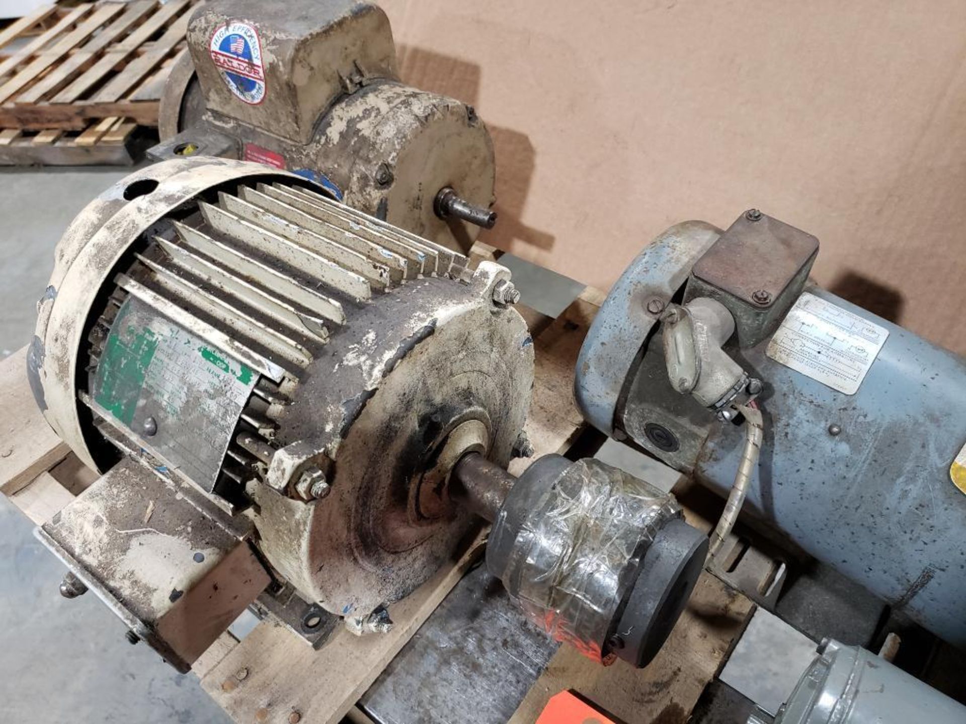 Assorted motor and gearboxes. - Image 14 of 16