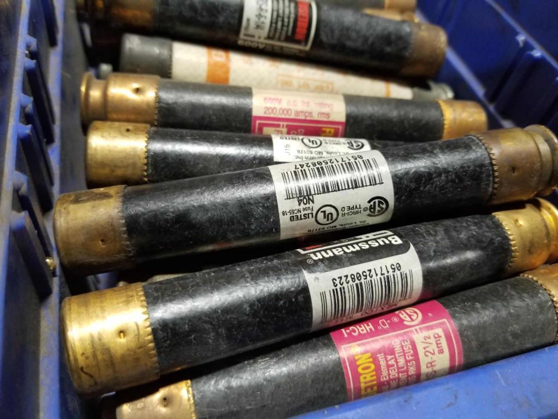 Large assortment of fuses and fuse holders. - Image 10 of 17