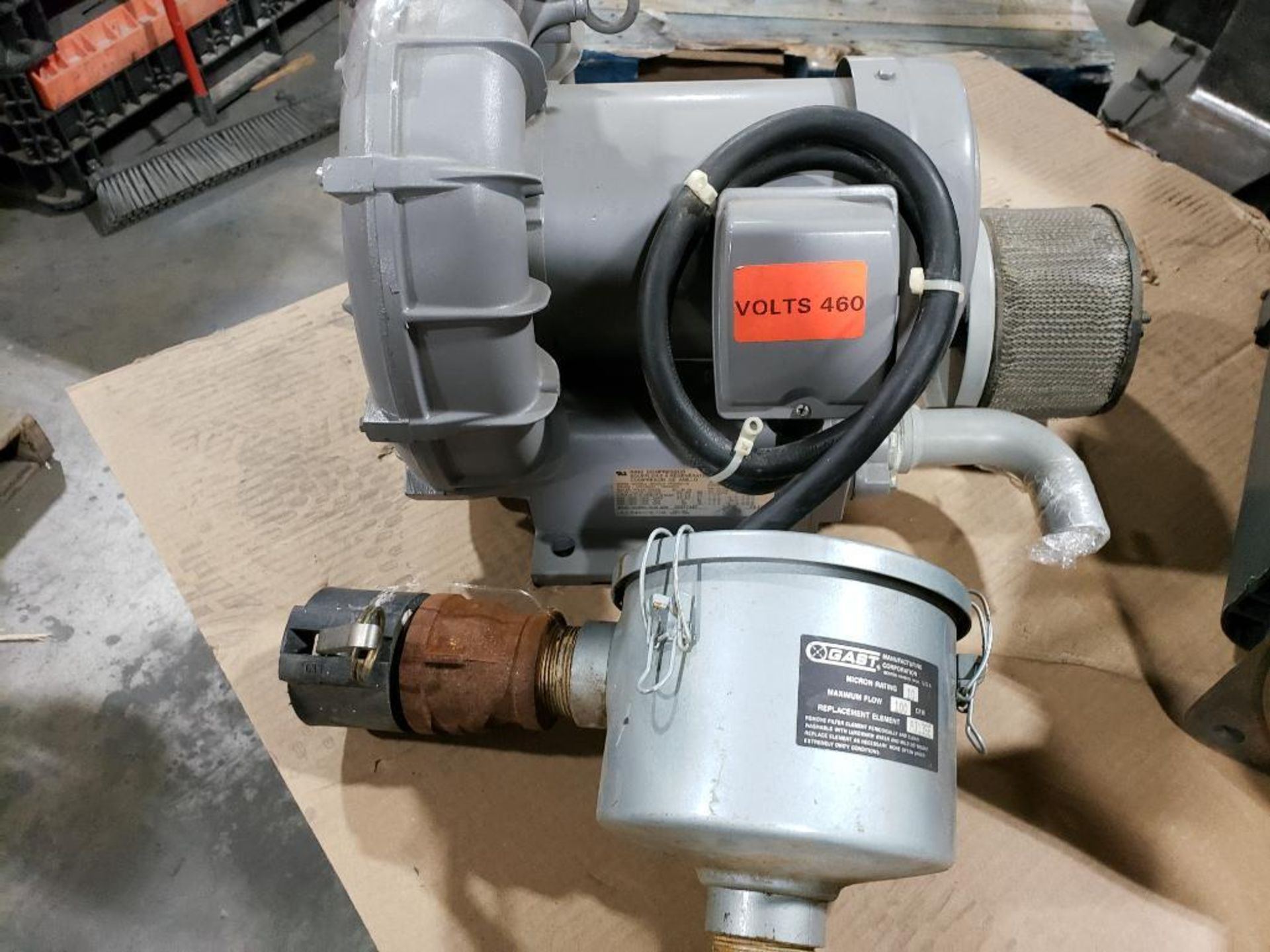 2.5hp Gast Ring Compressor. Model VFC500A-7W.