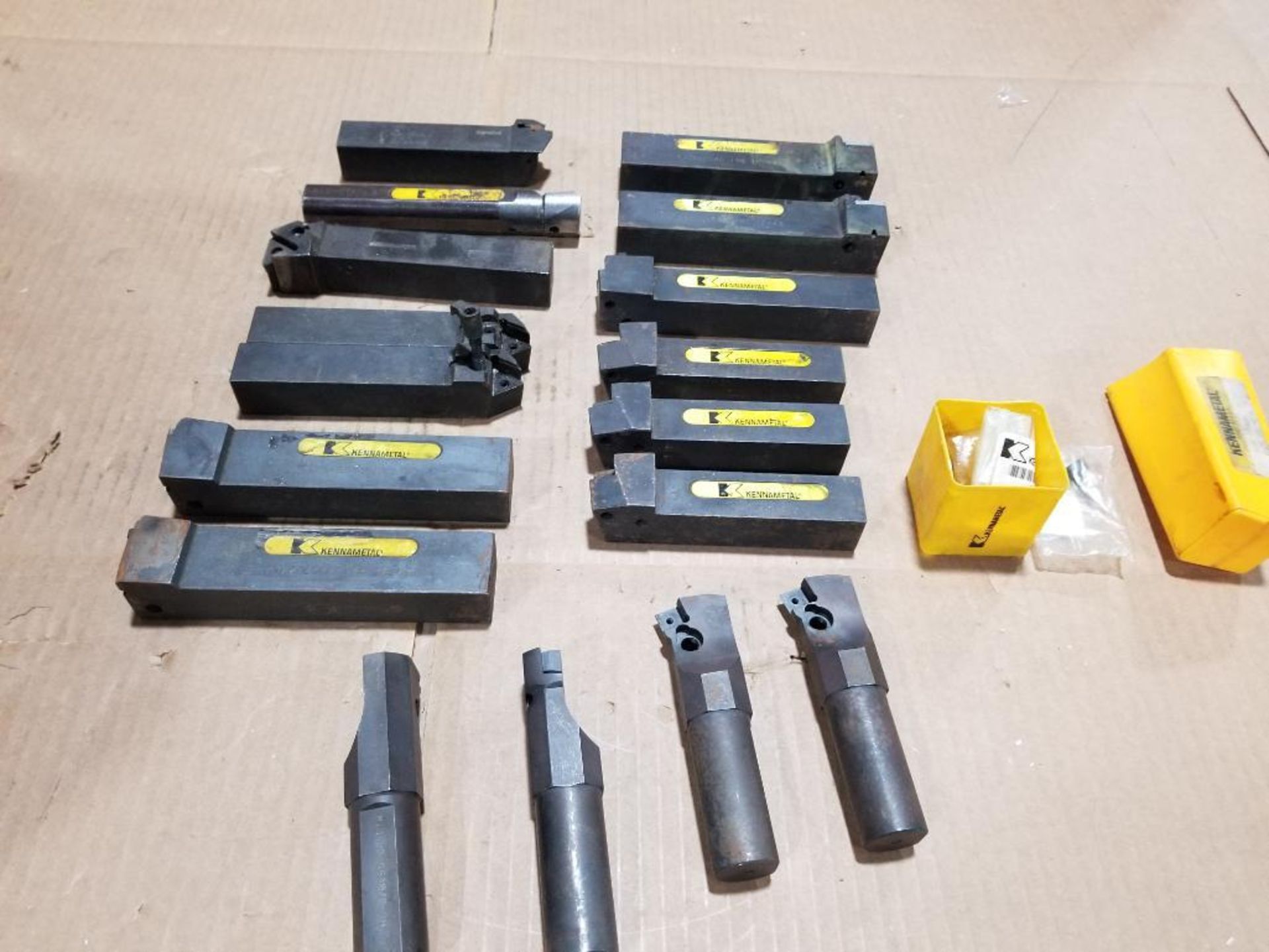 Qty 17 - Assorted indexable tool holders, boring bars, etc. Mostly Kennametal.