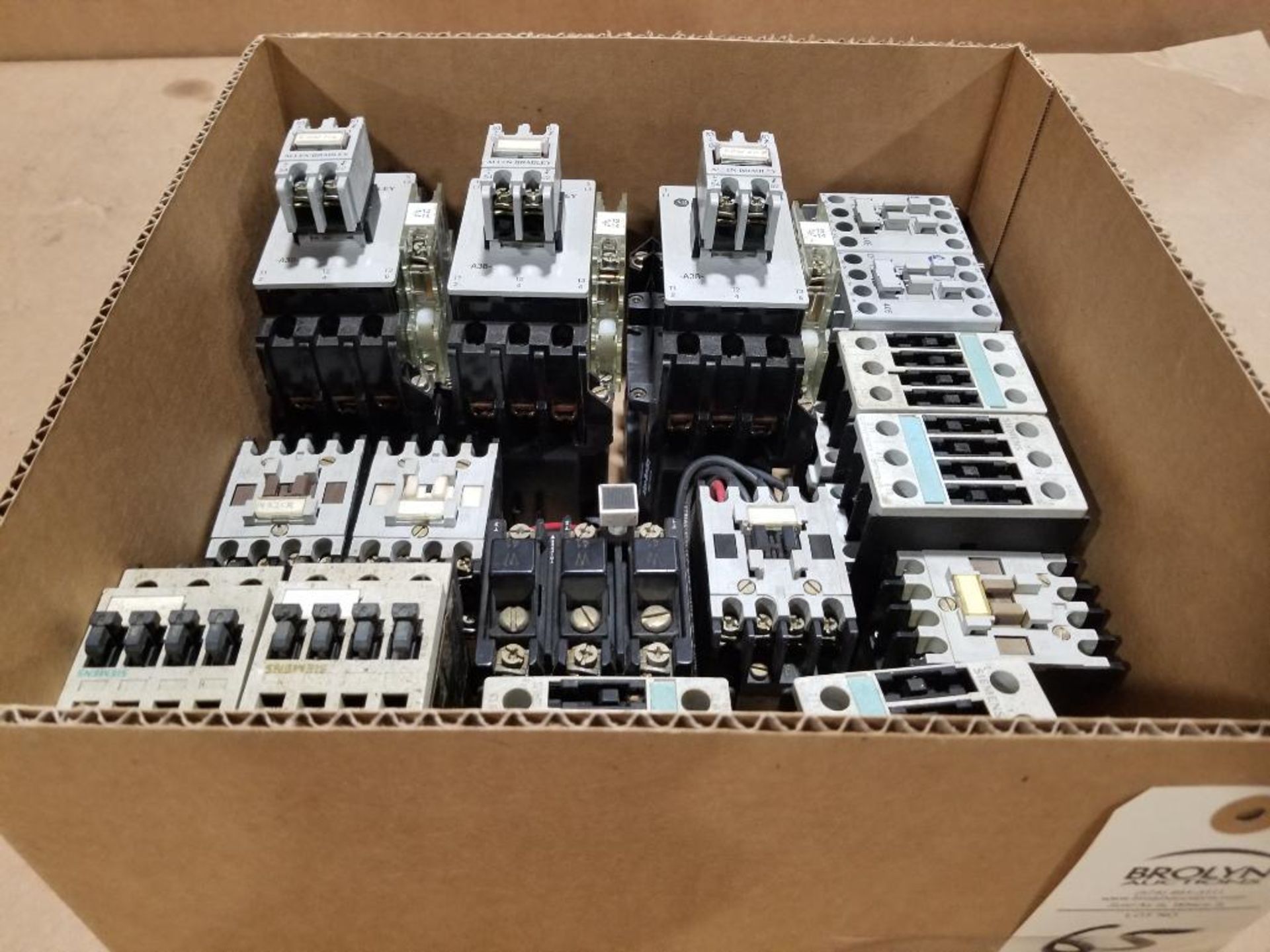 Large assortment of contactors. - Image 11 of 11
