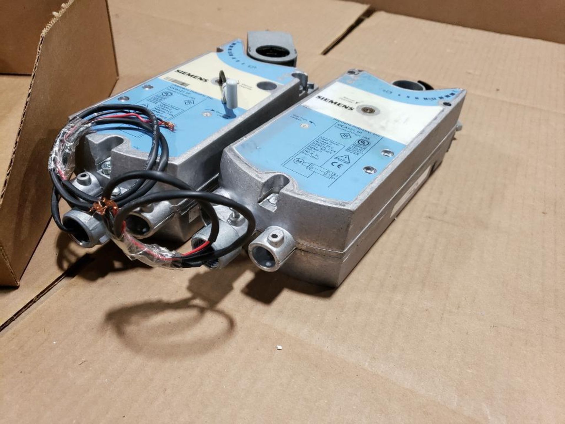 Qty 2 - Siemens actuator. Part number GCA121-1P. - Image 5 of 5
