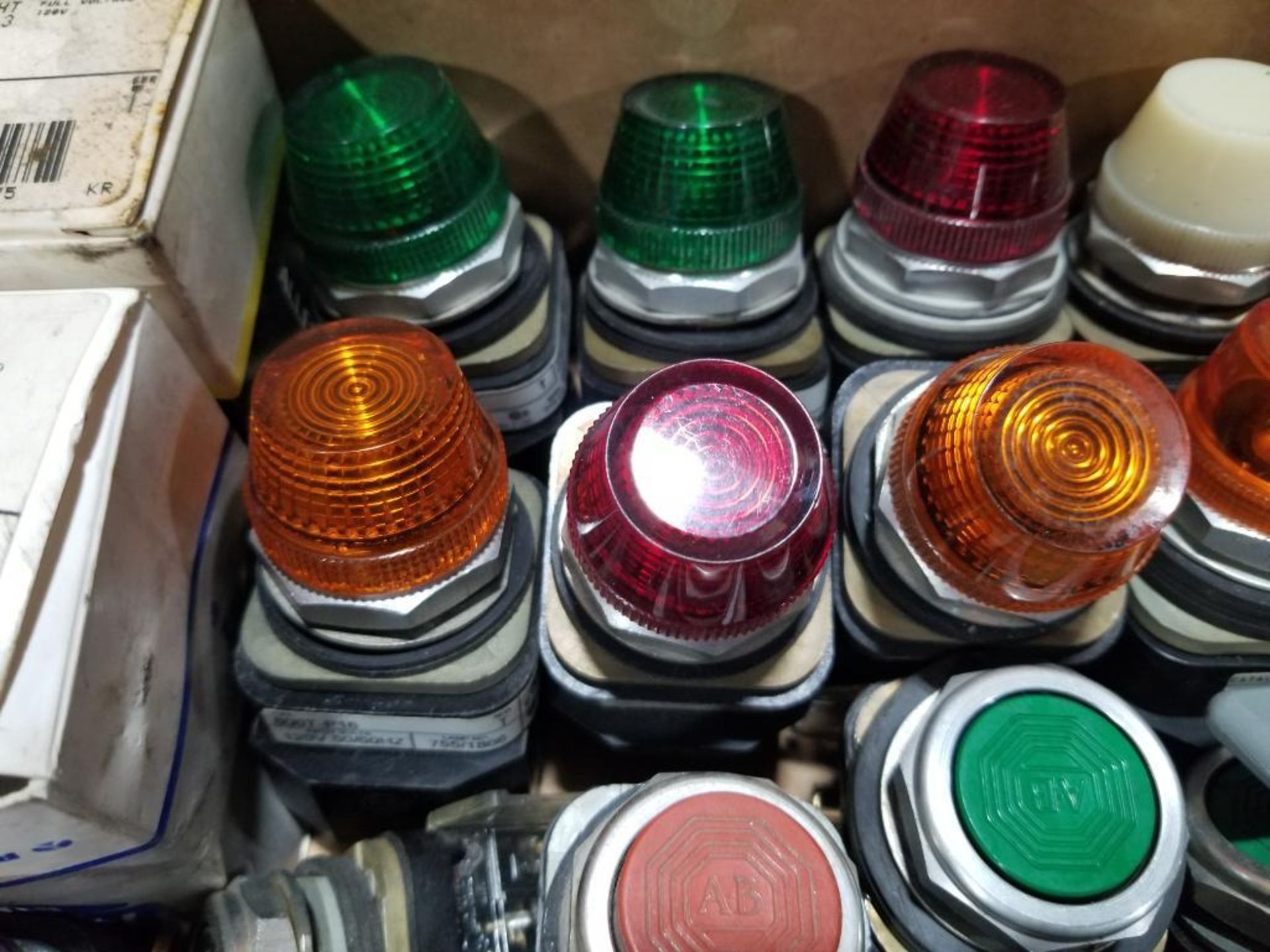 Large assortment of push buttons and pilot lights. - Image 4 of 11