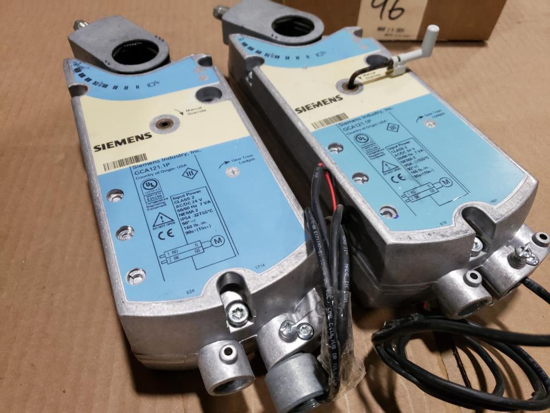 Qty 2 - Siemens actuator. Part number GCA121-1P.