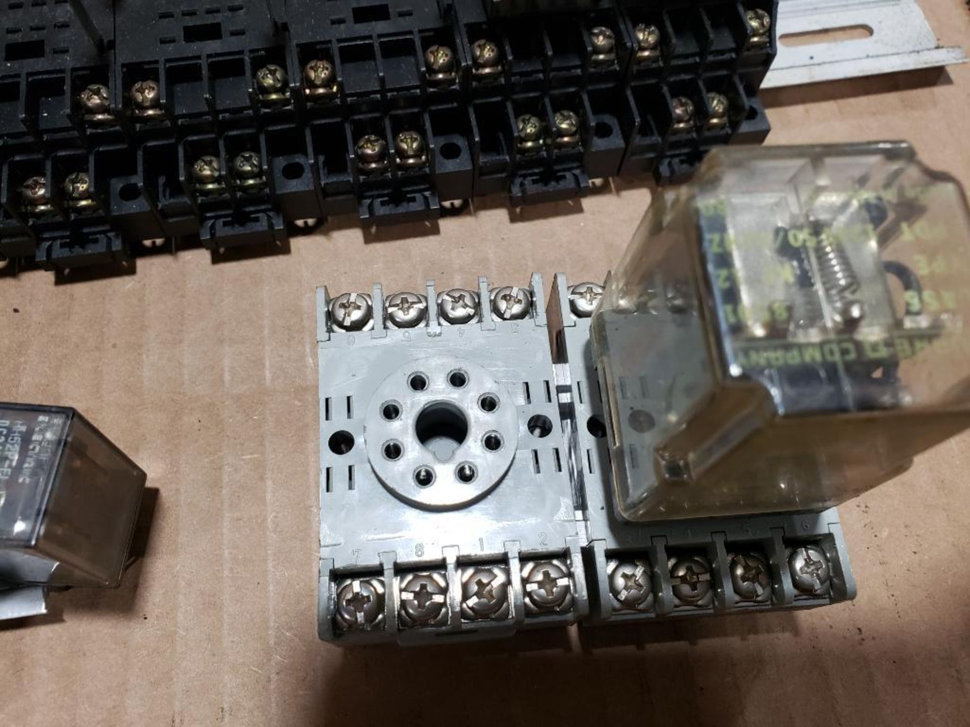 Large assortment of relays. - Image 10 of 12