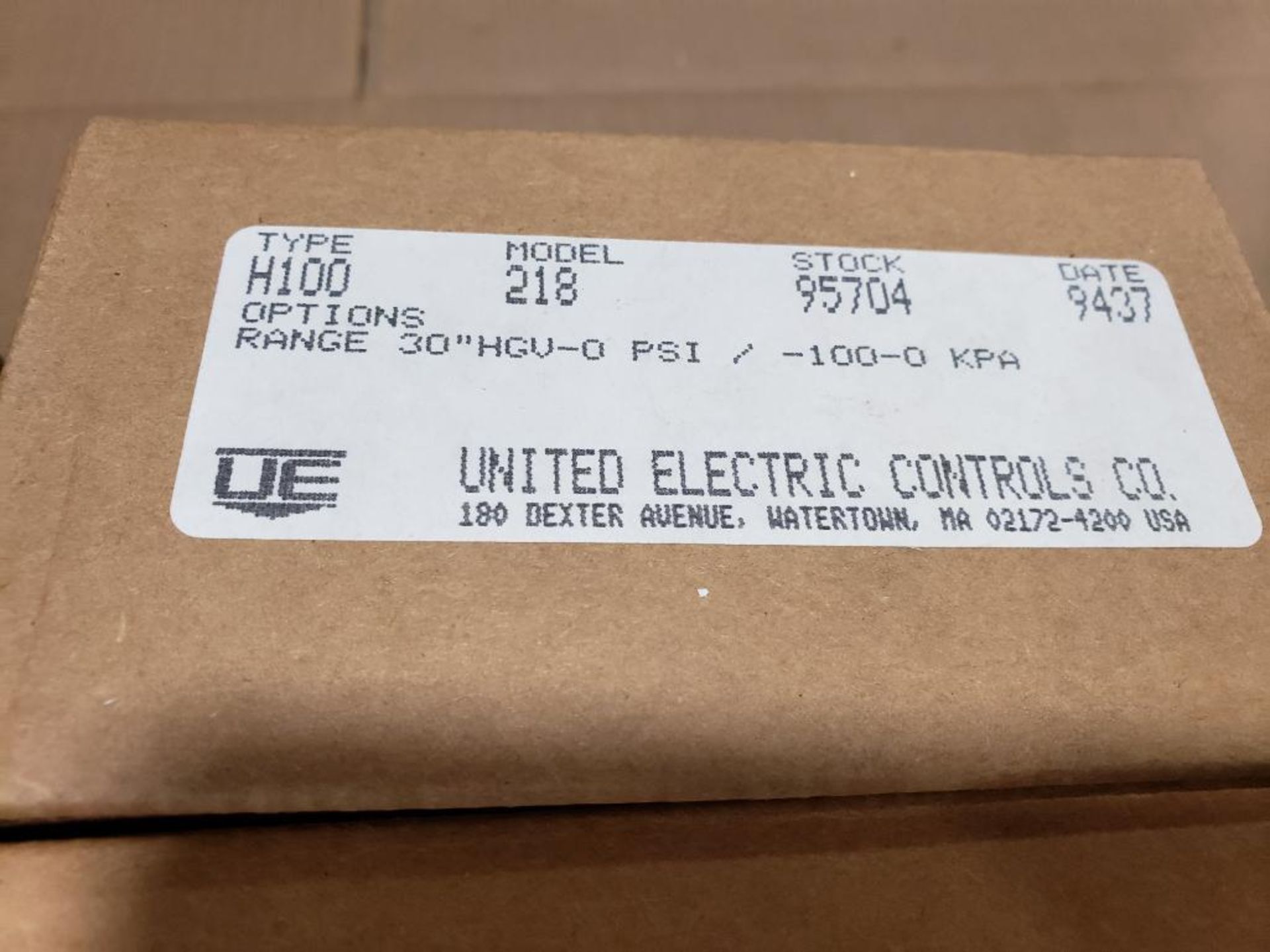 Qty 6 - UE pressure switch. Part number H100-218. - Image 7 of 8