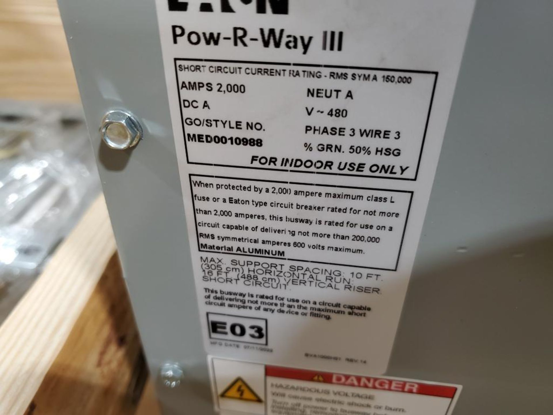 2000amp Eaton Pow-R-Way III bus tap box. 3 wire, 480v. MED0010988. New in crate. - Image 4 of 5