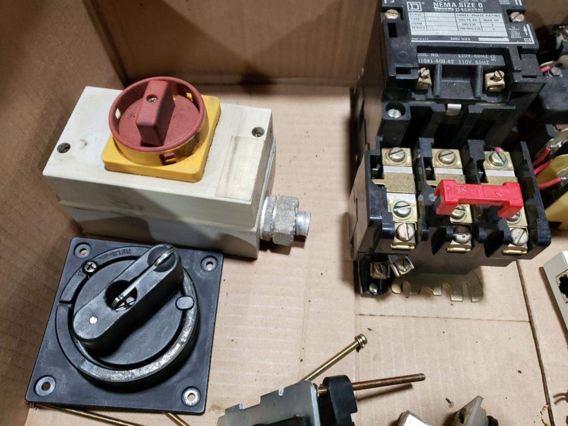 Large assortment of electrical. - Image 3 of 10