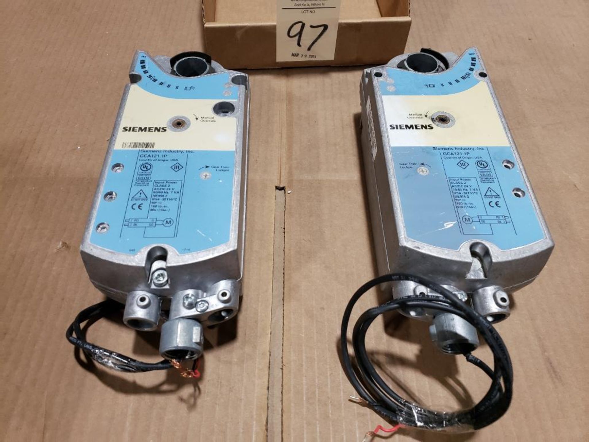 Qty 2 - Siemens actuator. Part number GCA121-1P.