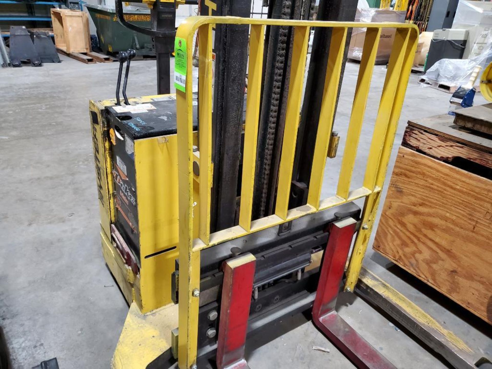 3800lb Hyster walk behind forklift. 24v electric. Model W40XTA. . Serial - Image 4 of 14