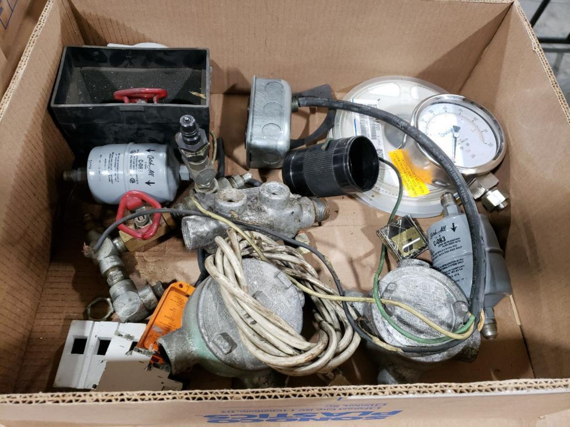 Large assortment of electrical. - Image 2 of 29