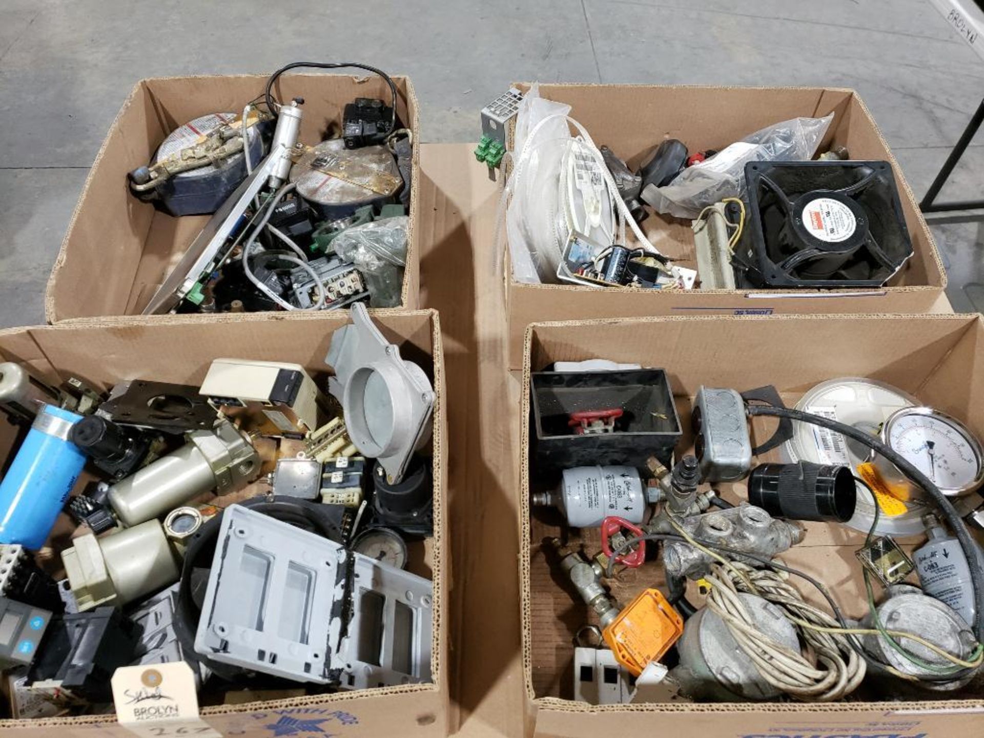 Large assortment of electrical. - Image 29 of 29