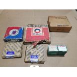 QTy 7 - Assorted bearings and couplings.