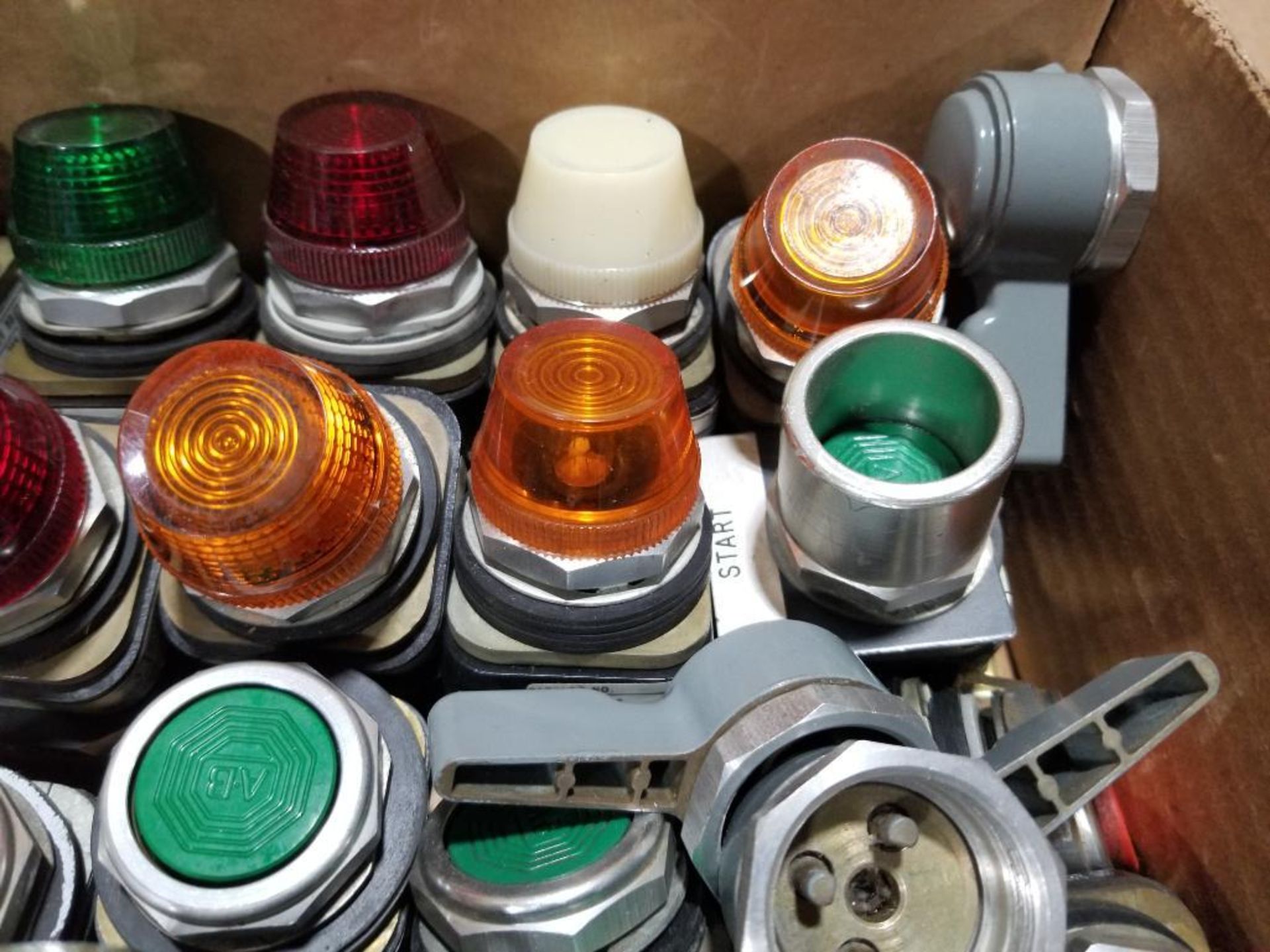Large assortment of push buttons and pilot lights. - Image 5 of 11