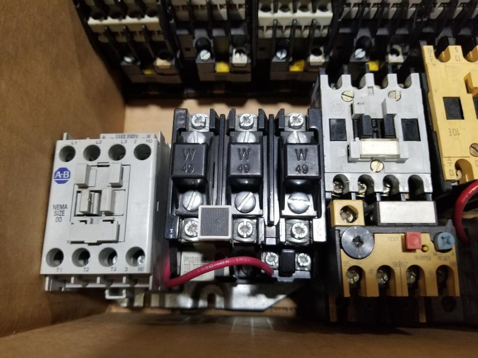 Large assortment of contactors. - Image 9 of 12