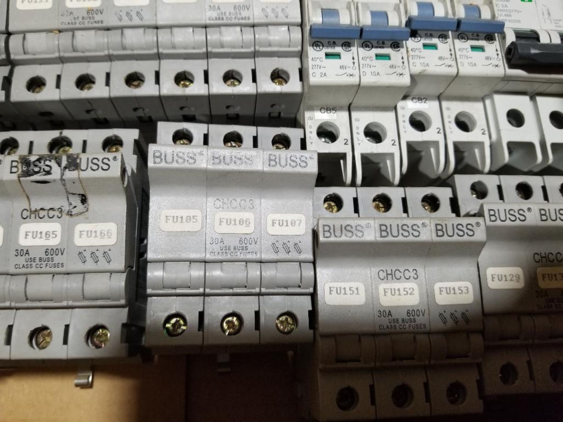 Large assortment of breakers and fuse holders. - Image 8 of 10