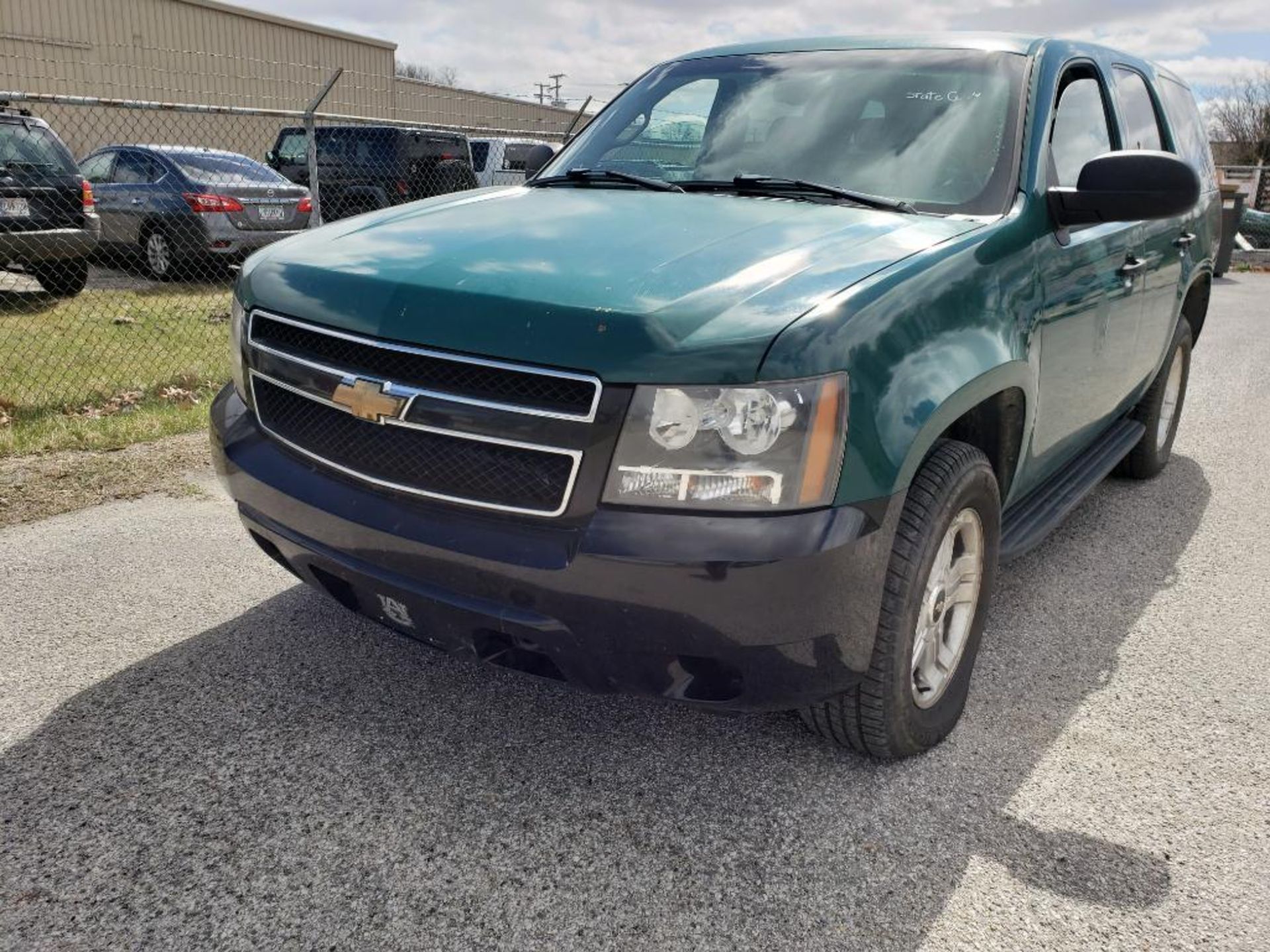 2007 Chevrolet Tahoe. 4WD. 5.3liter V8. Automatic transmission. - Image 2 of 45