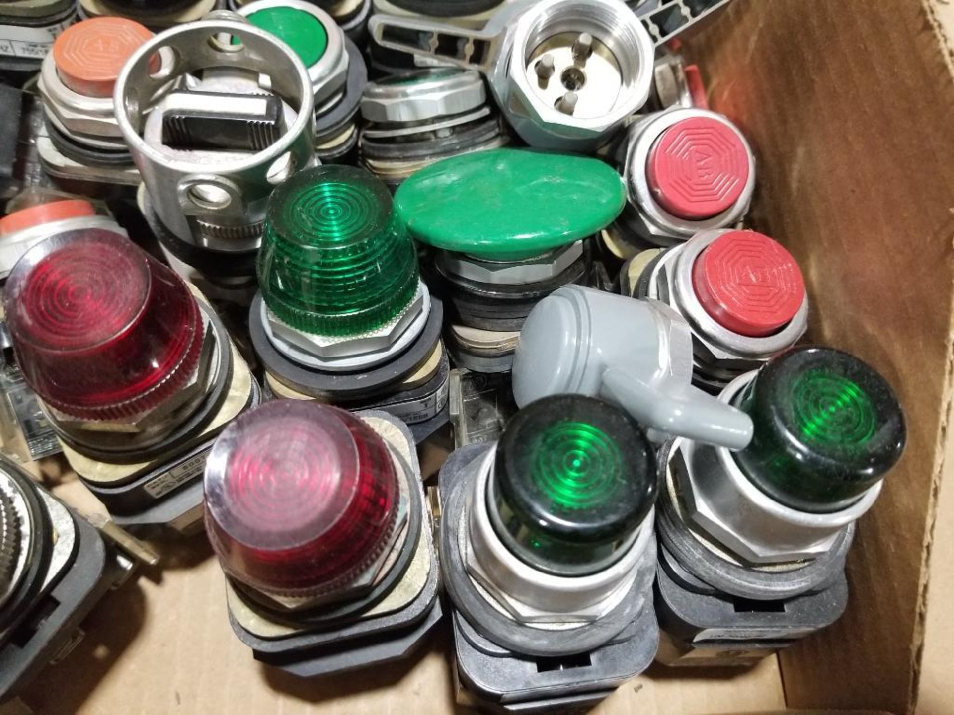 Large assortment of push buttons and pilot lights. - Image 10 of 11