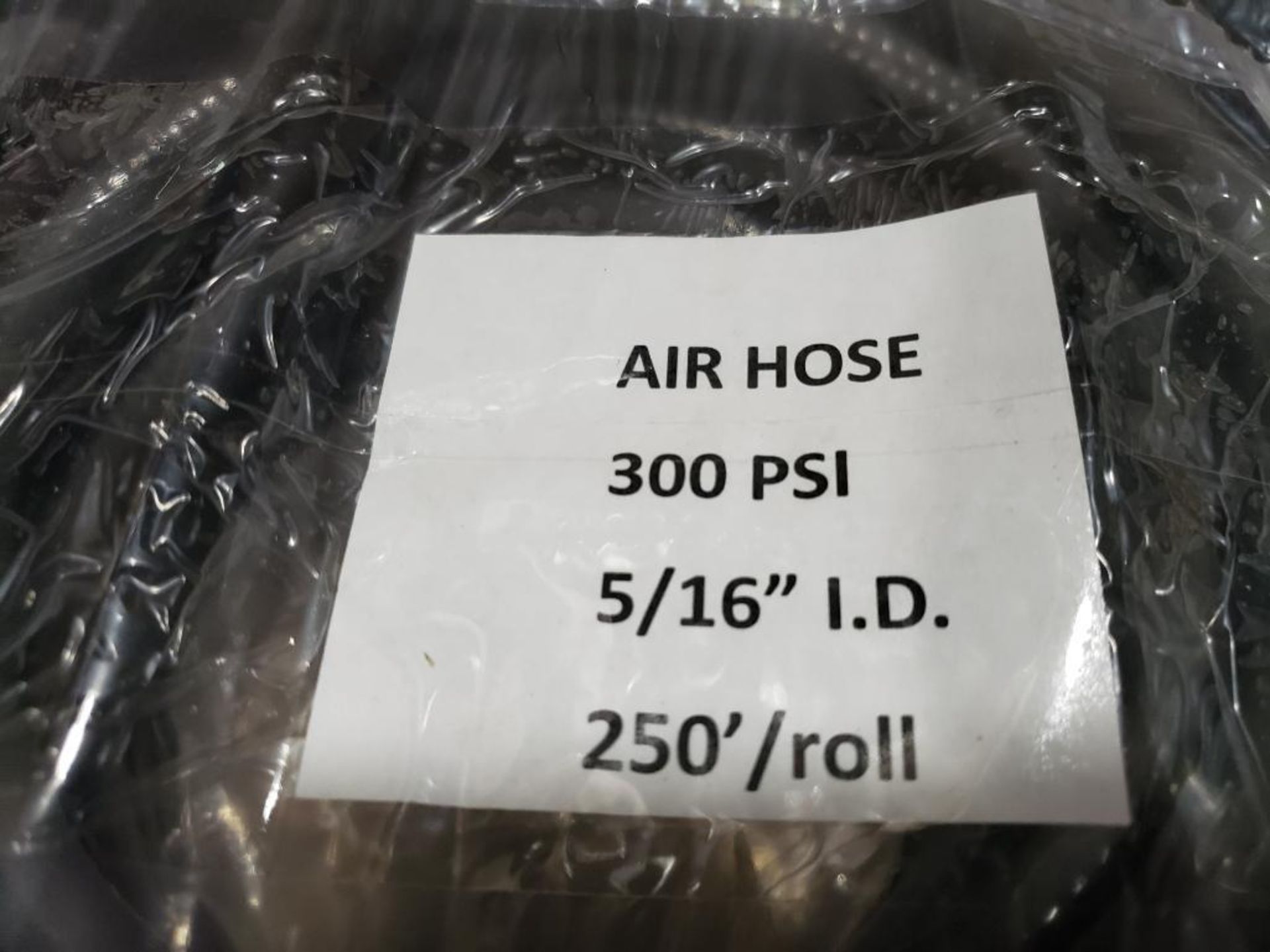 Qty 1000ft - Air hose. 300psi, 5/16in I.D. (4 rolls of 250ft) - Image 2 of 3