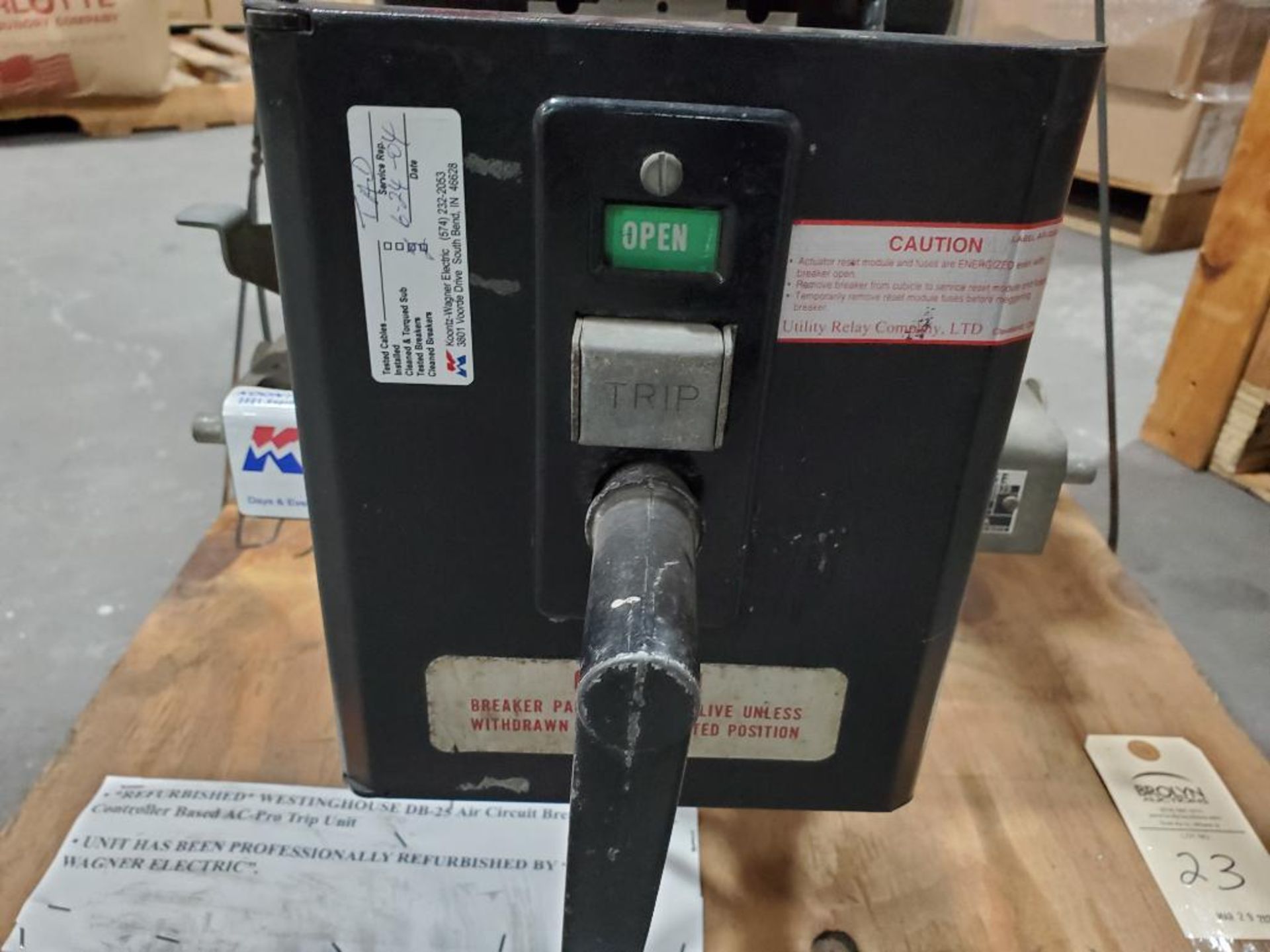 Westinghouse DB-25 air circuit breaker w/ Micro-Controller based AC-PRO trip unit. - Image 3 of 10