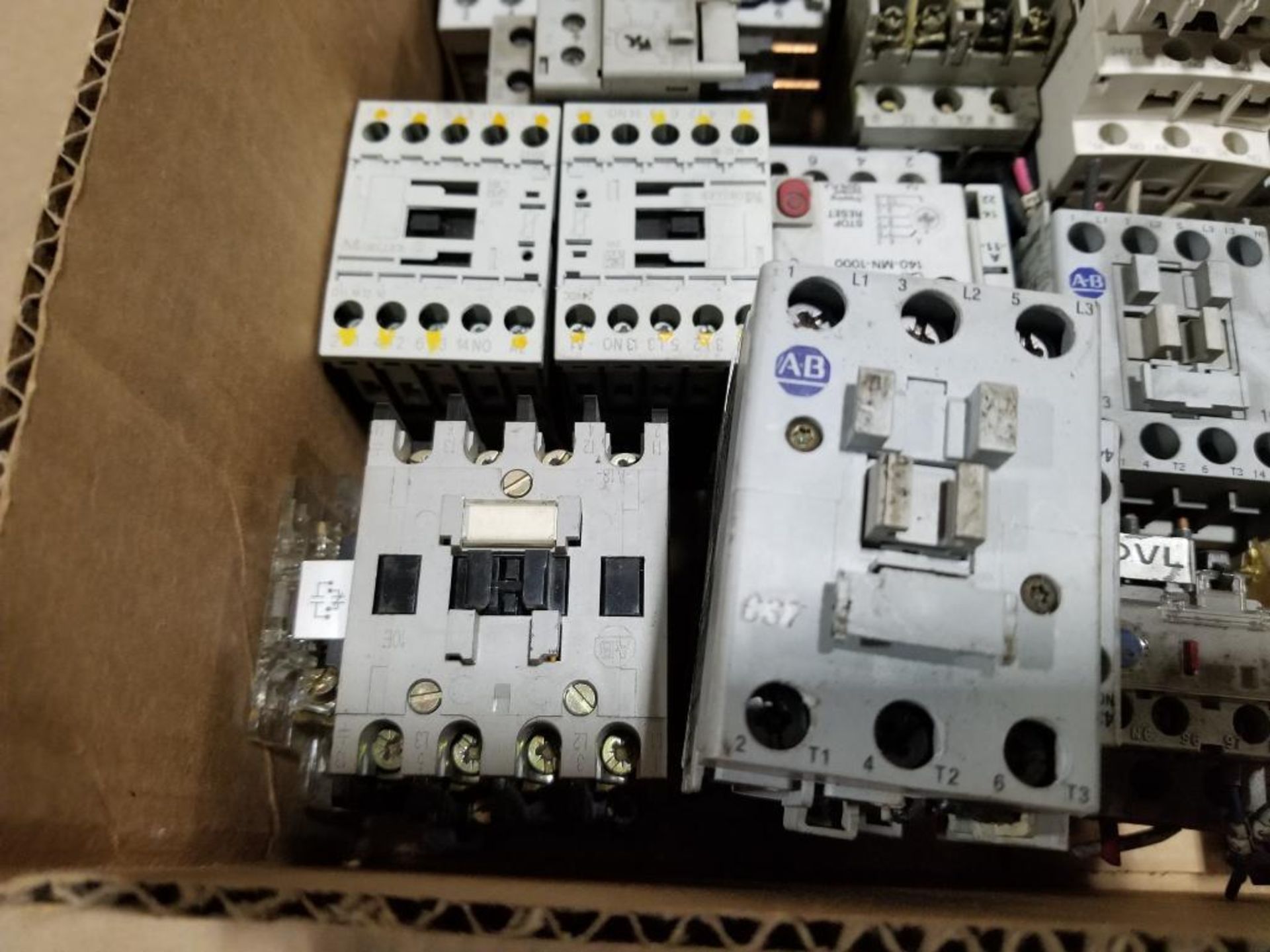 Large assortment of contactors. - Image 4 of 10