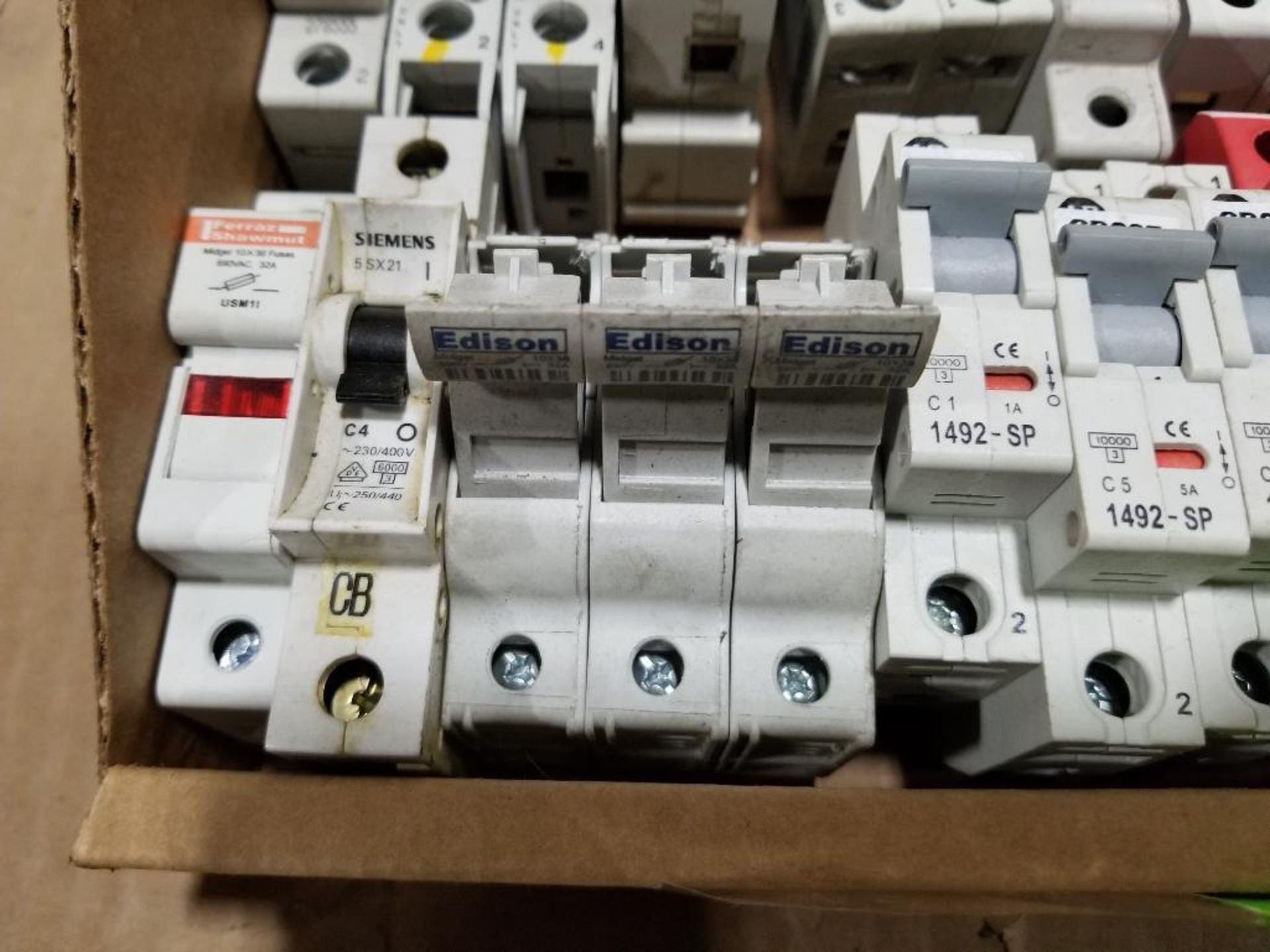 Large assortment of electrical and breakers. - Image 5 of 10