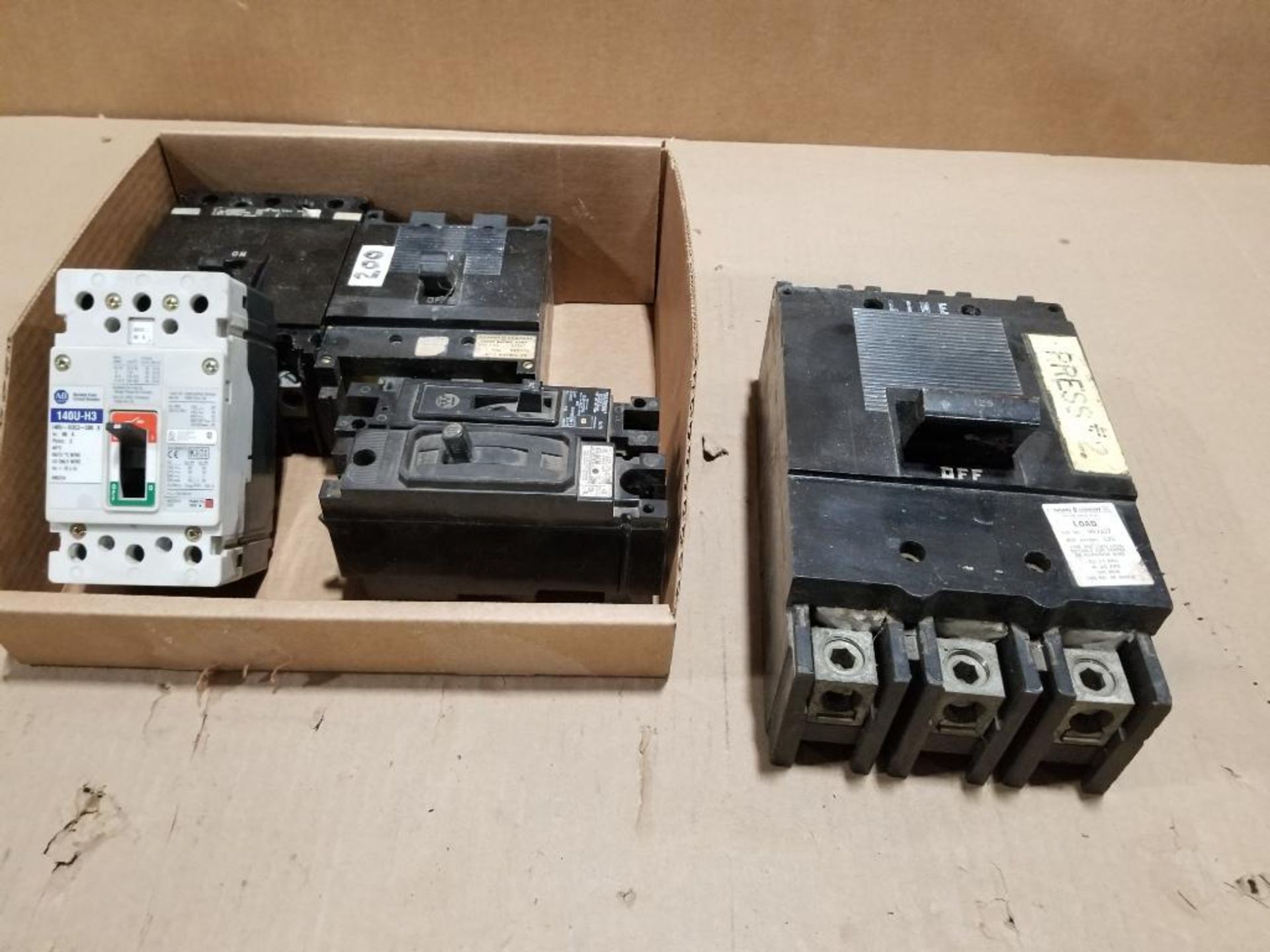 Qty 5 - Molded case breakers. - Image 9 of 9