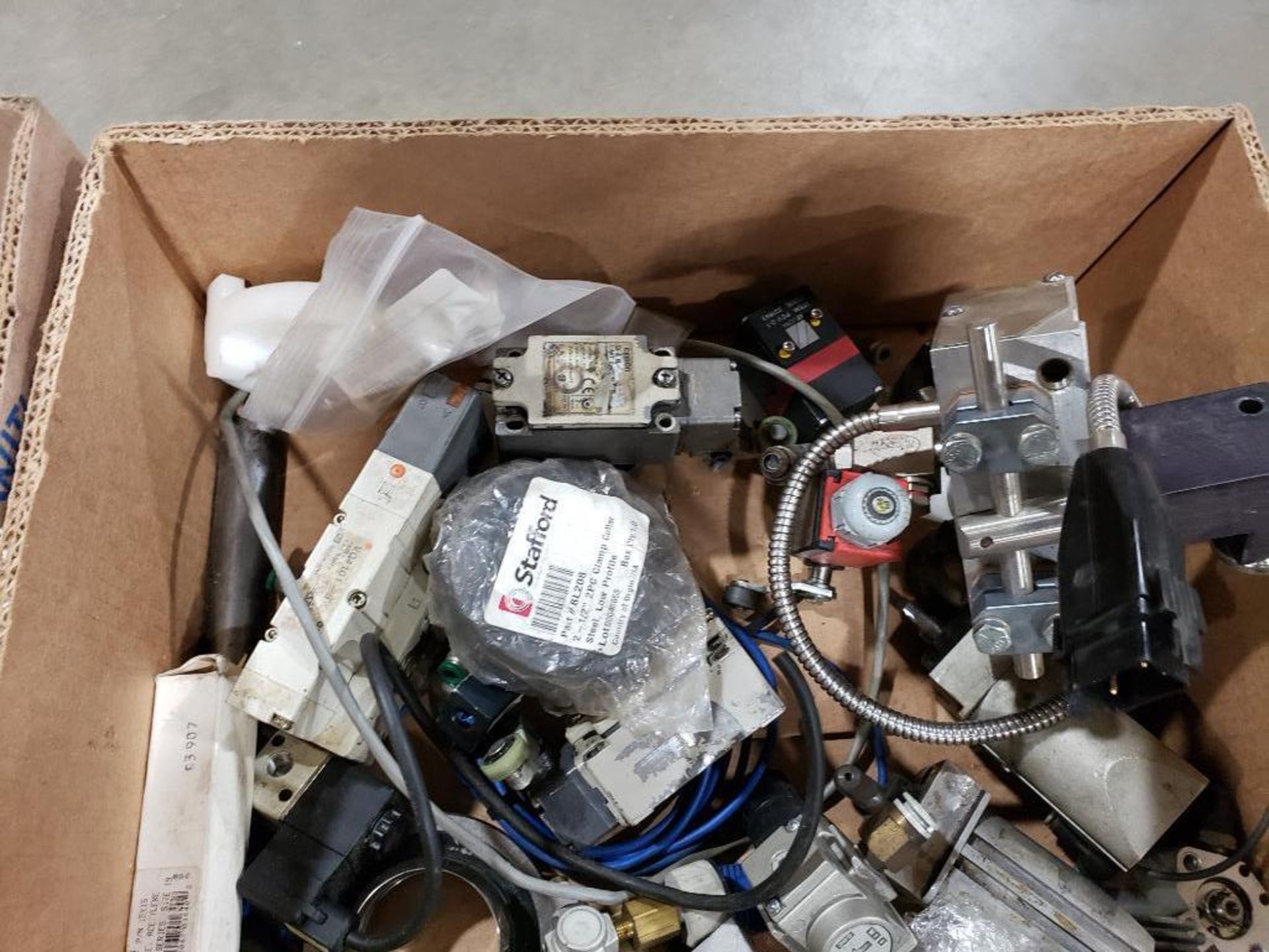 Pallet of assorted parts and electrical. - Image 10 of 25