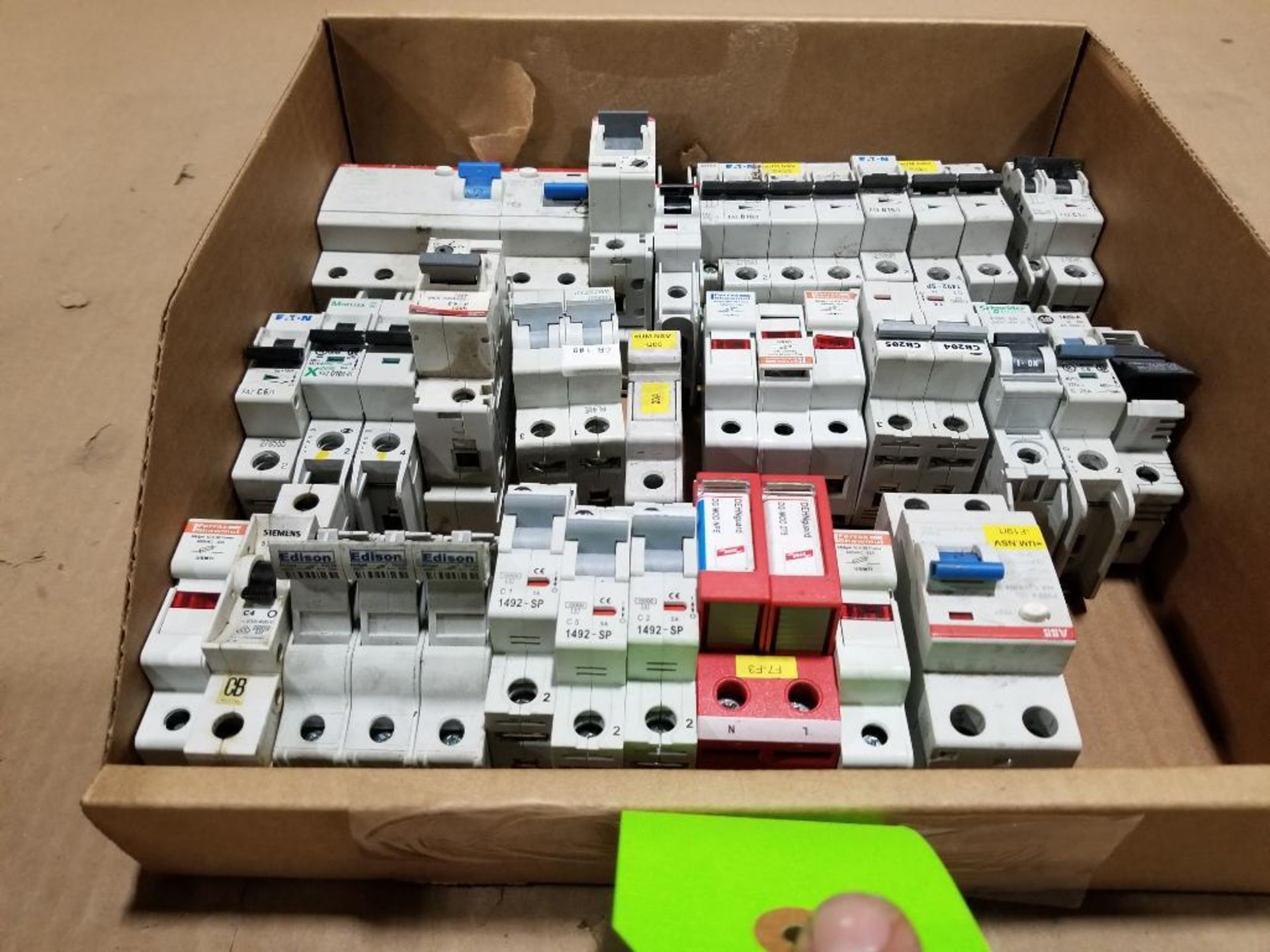 Large assortment of electrical and breakers. - Image 10 of 10