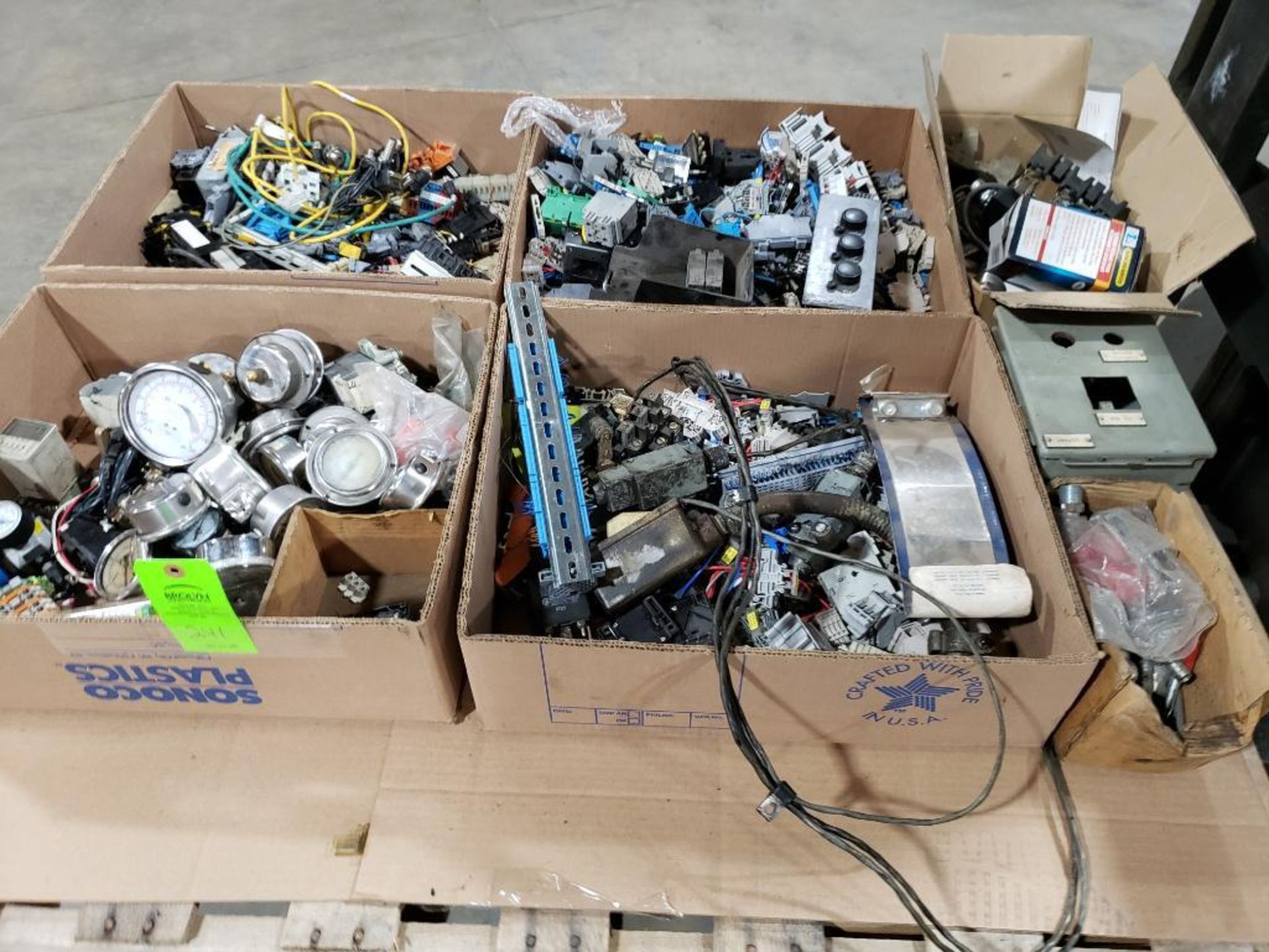 Pallet of assorted parts and electrical. - Image 14 of 14