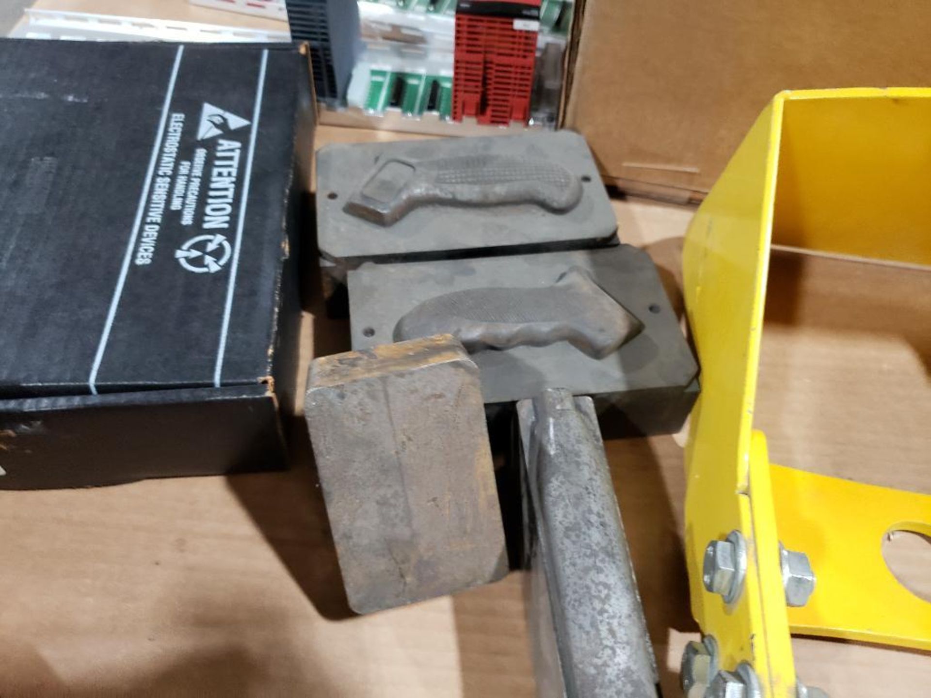 Pallet of assorted parts and electrical. - Image 7 of 17